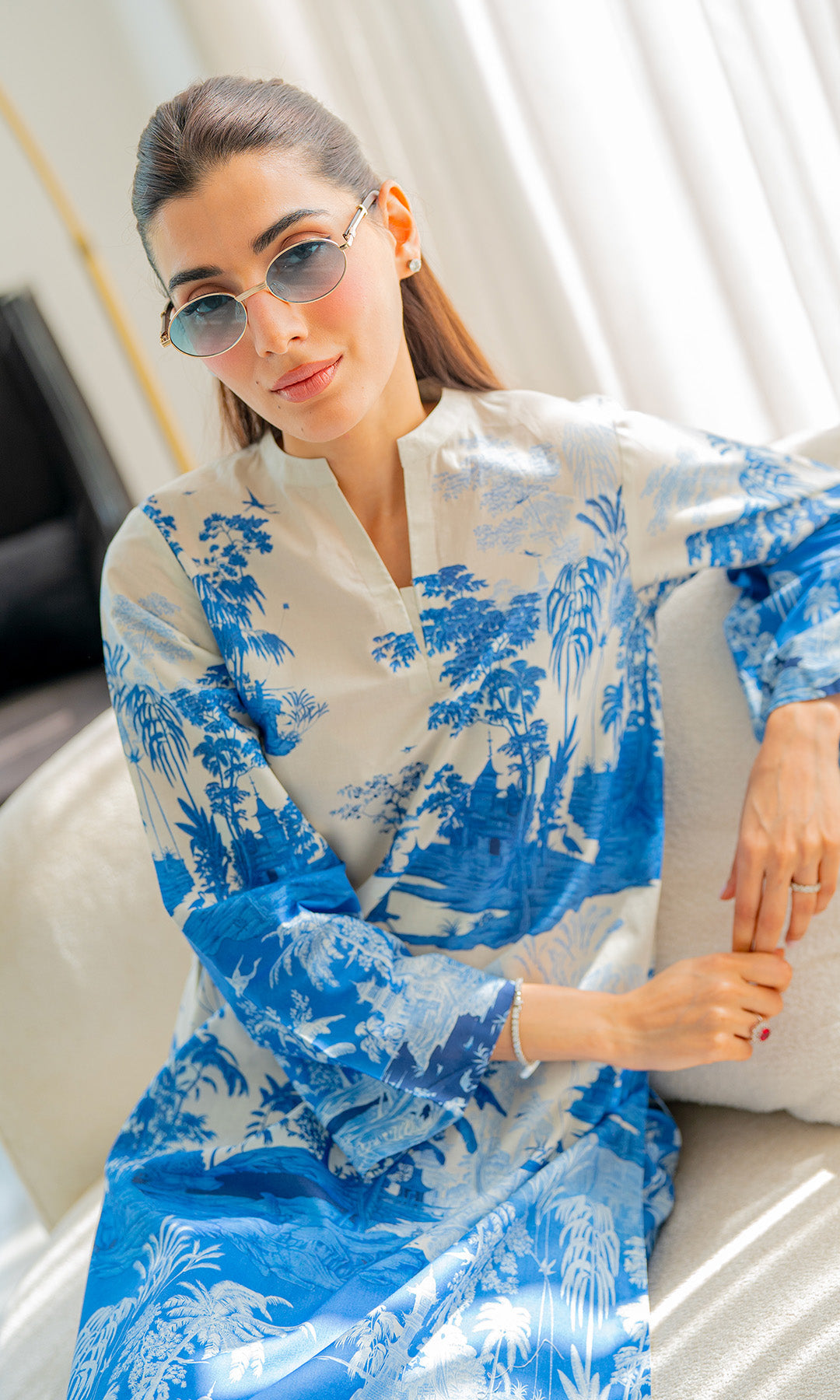 Vignettes In Blue