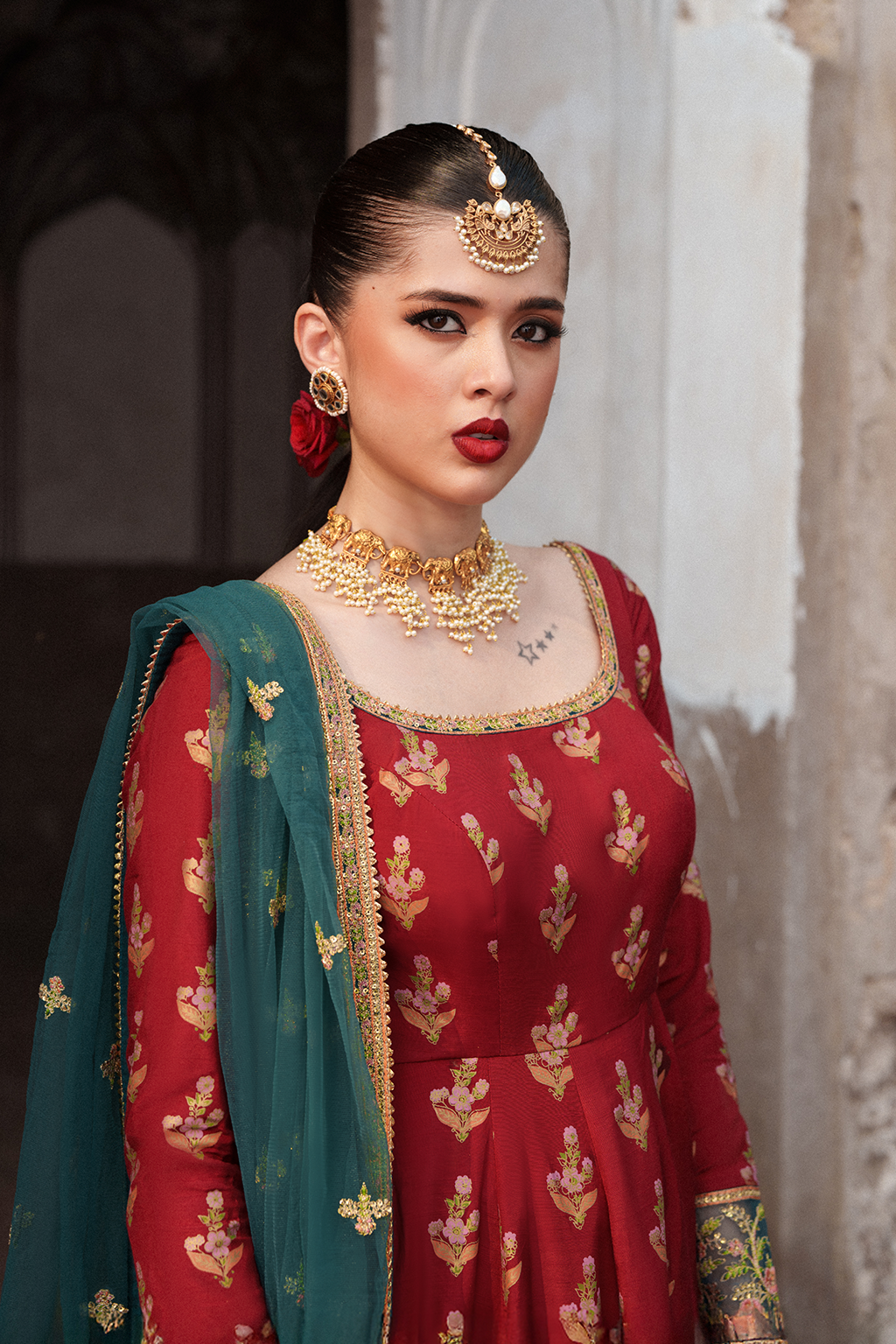 Saad Shaikh – Scarlet Style