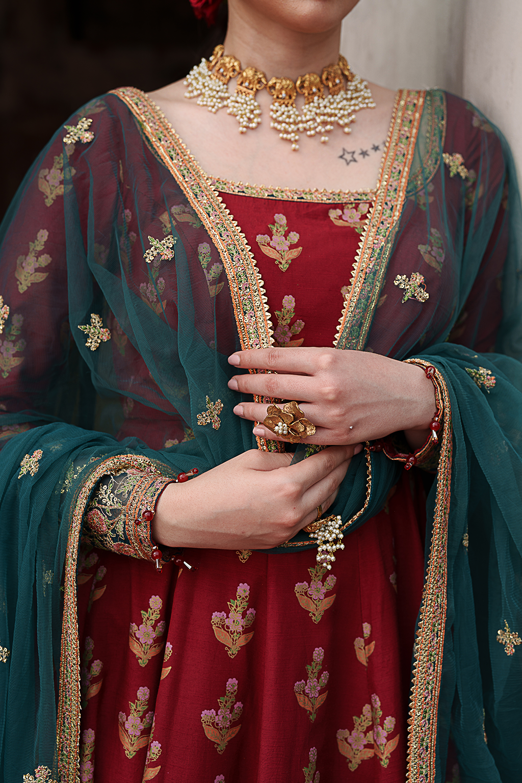 Saad Shaikh – Scarlet Style