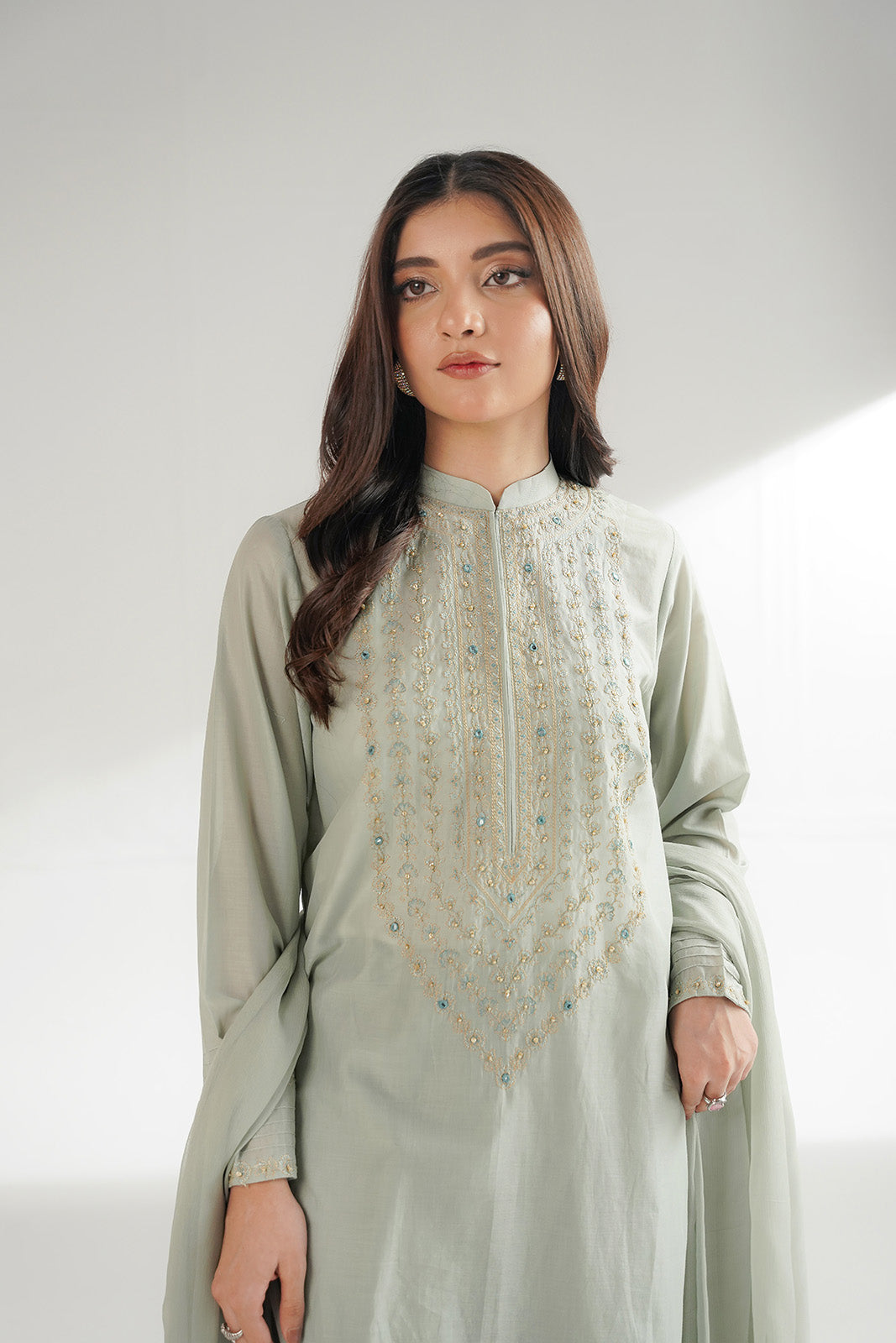 3 Piece Lawn Embroidered Suit (CS0551)