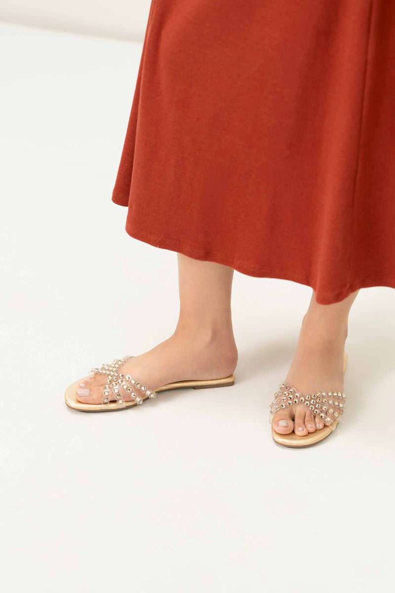 Gold Chappal-440612919