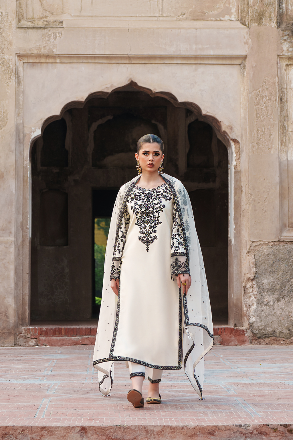 Saad Shaikh – Isle Style