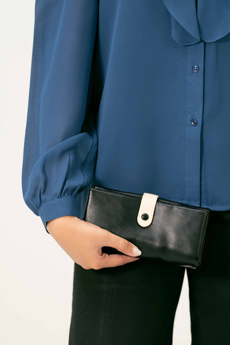 Black Wallet-441332103