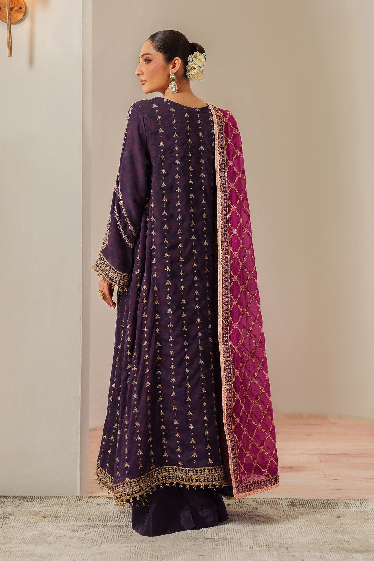 Alizeh – Reya Style