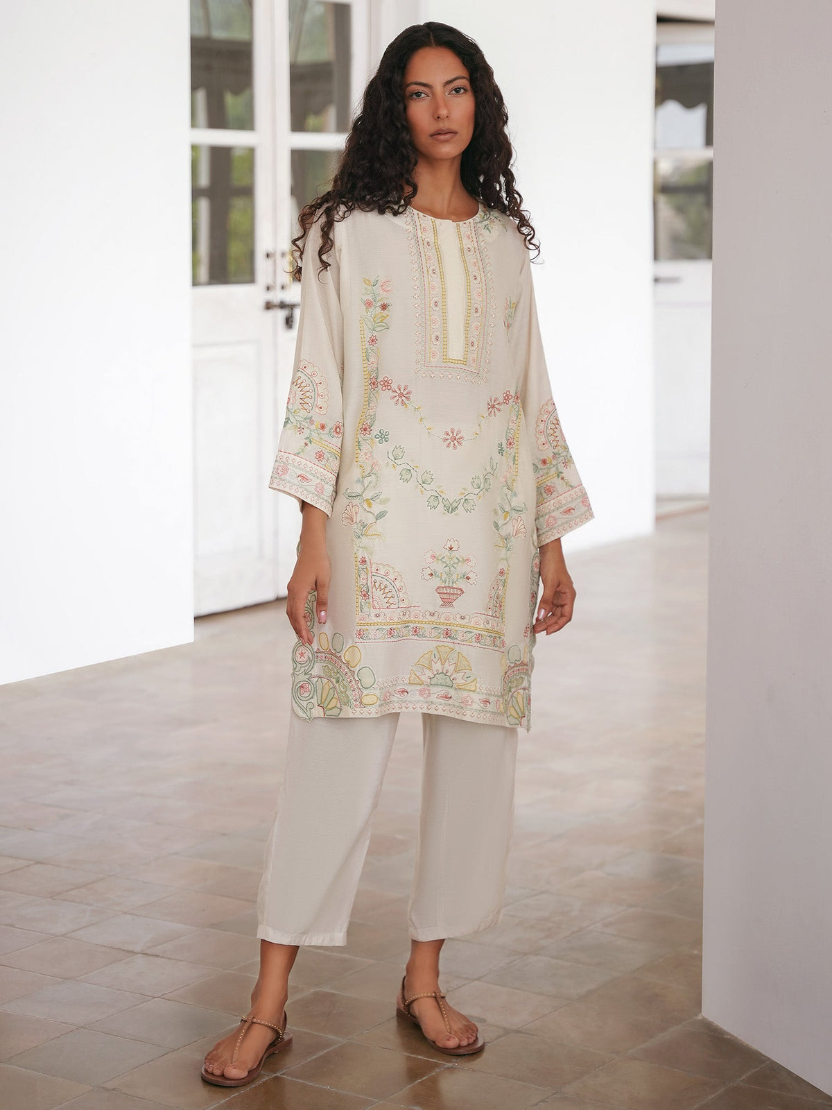 Raya & Pants