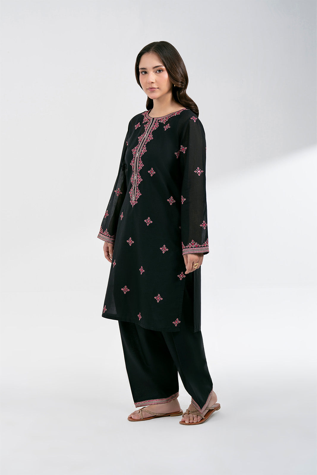 2 Piece Lawn Embroidered Suit (CS0595)