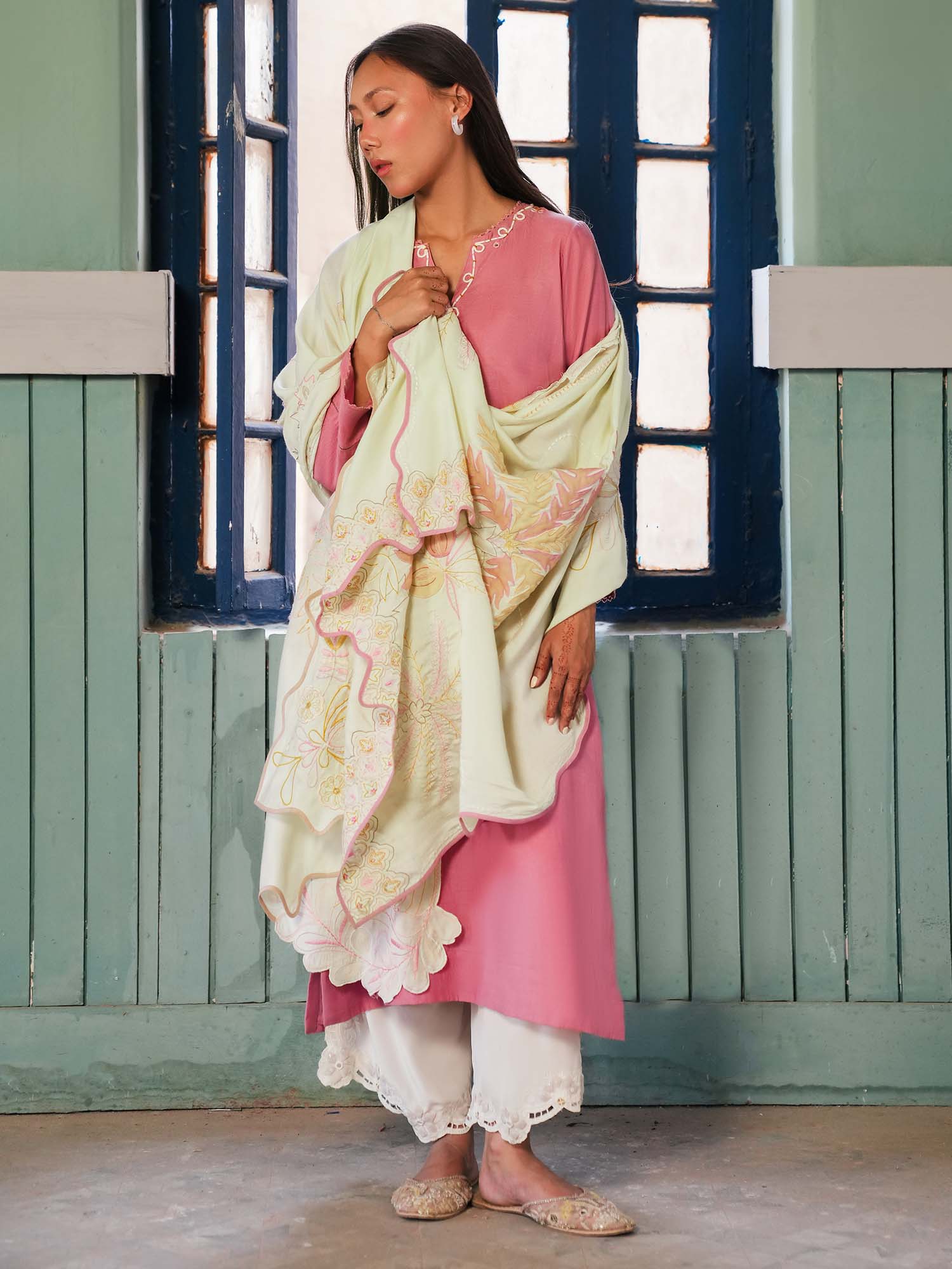 ALISHA & DUPATTA