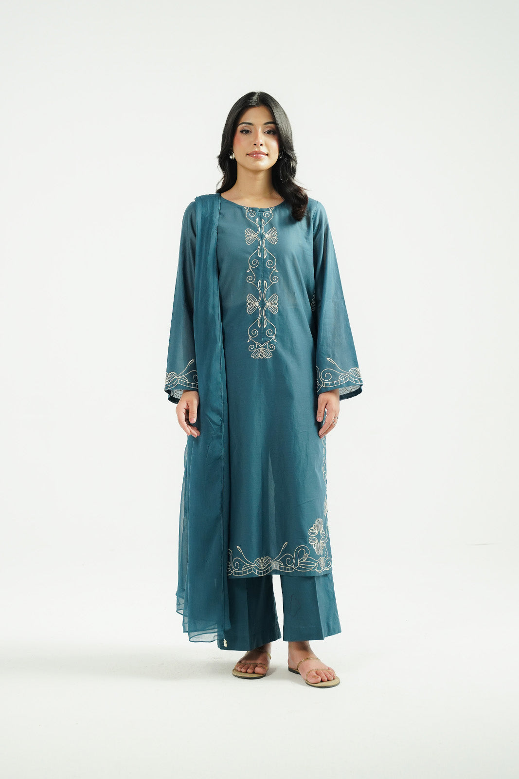 3 Piece Lawn Embroidered Suit (CP0526)