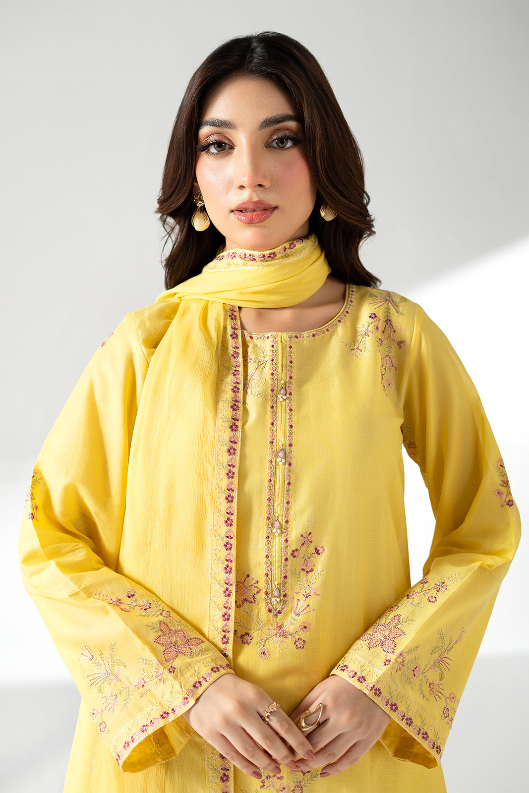 3 Piece Lawn Embroidered Suit (CS0648)