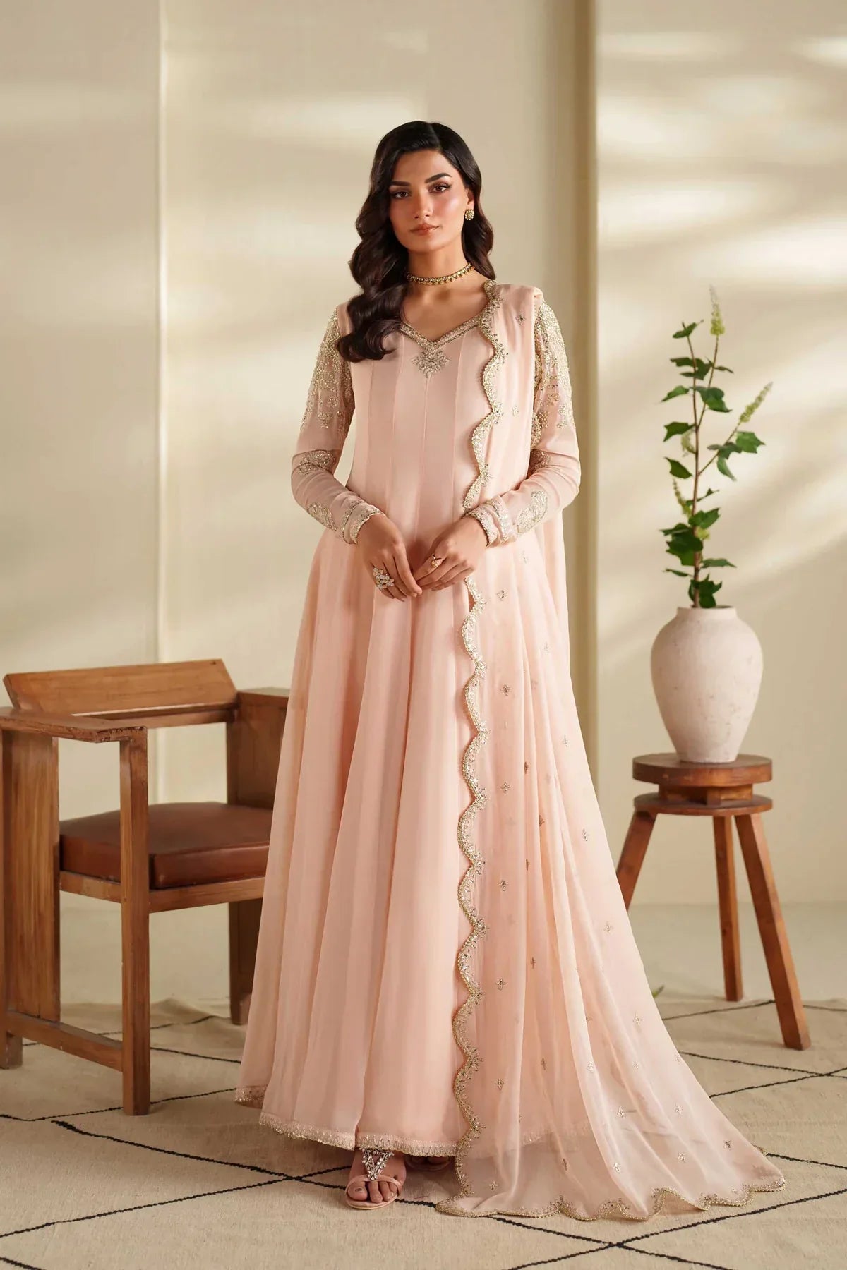 Akbar Aslam – Nazie Style