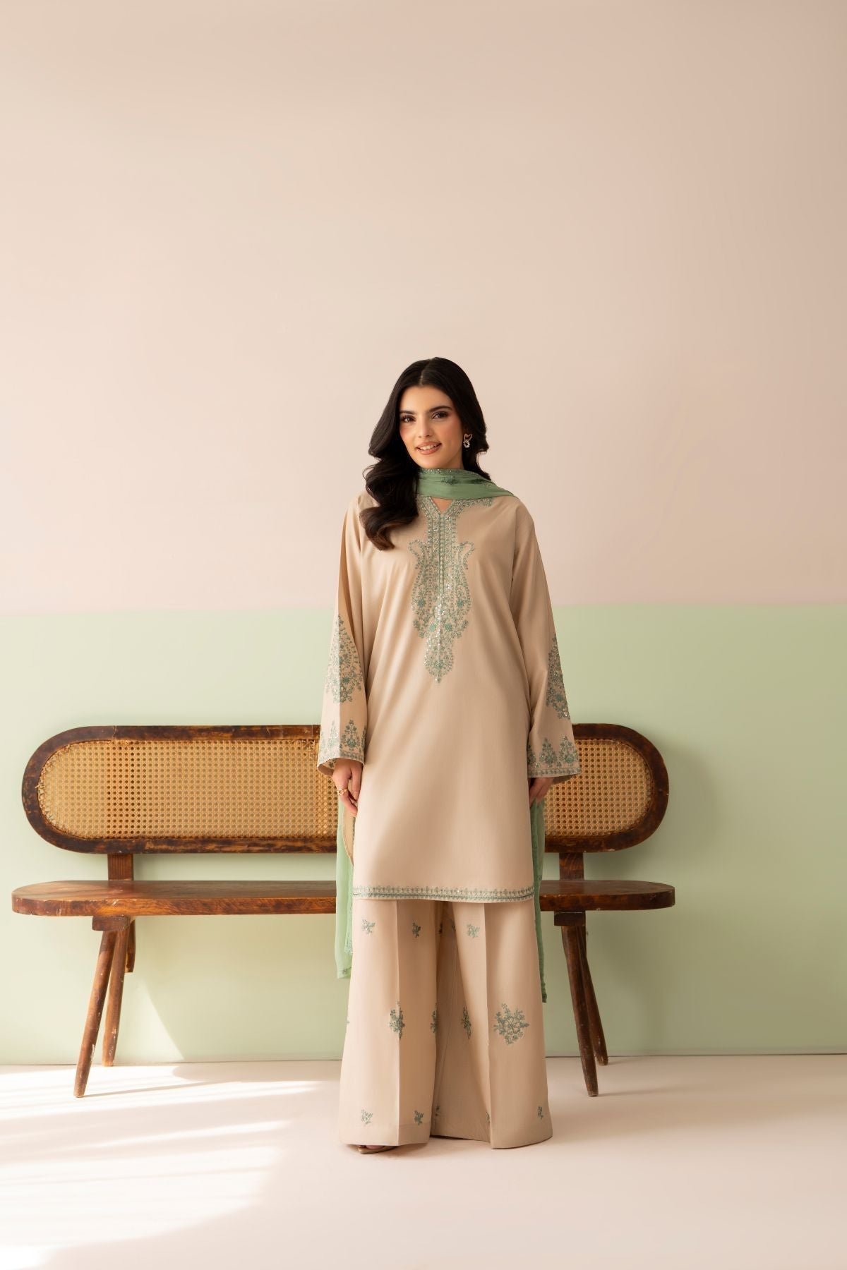 Beige Mist Embroidered Lawn Suit | Neckline & Sleeve Detail