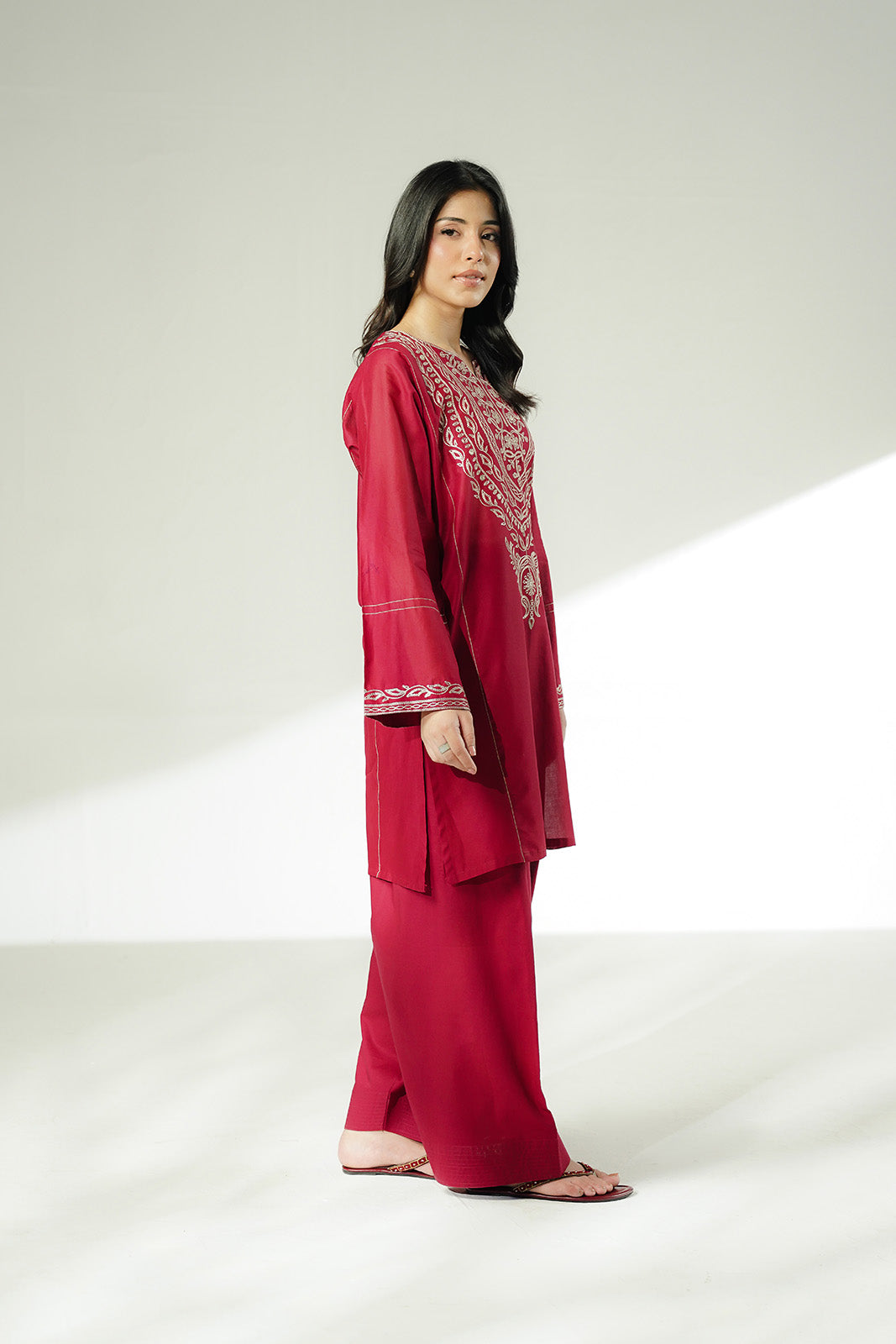 2 Piece Lawn Embroidered Suit (CS0637)