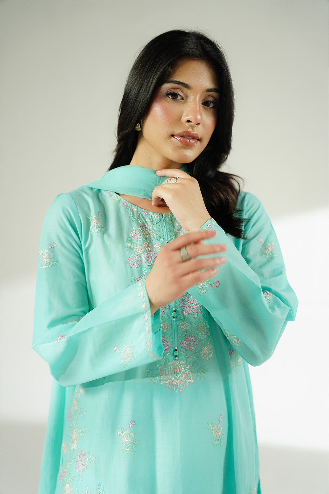3 Piece Lawn Embroidered Suit (CS0628)