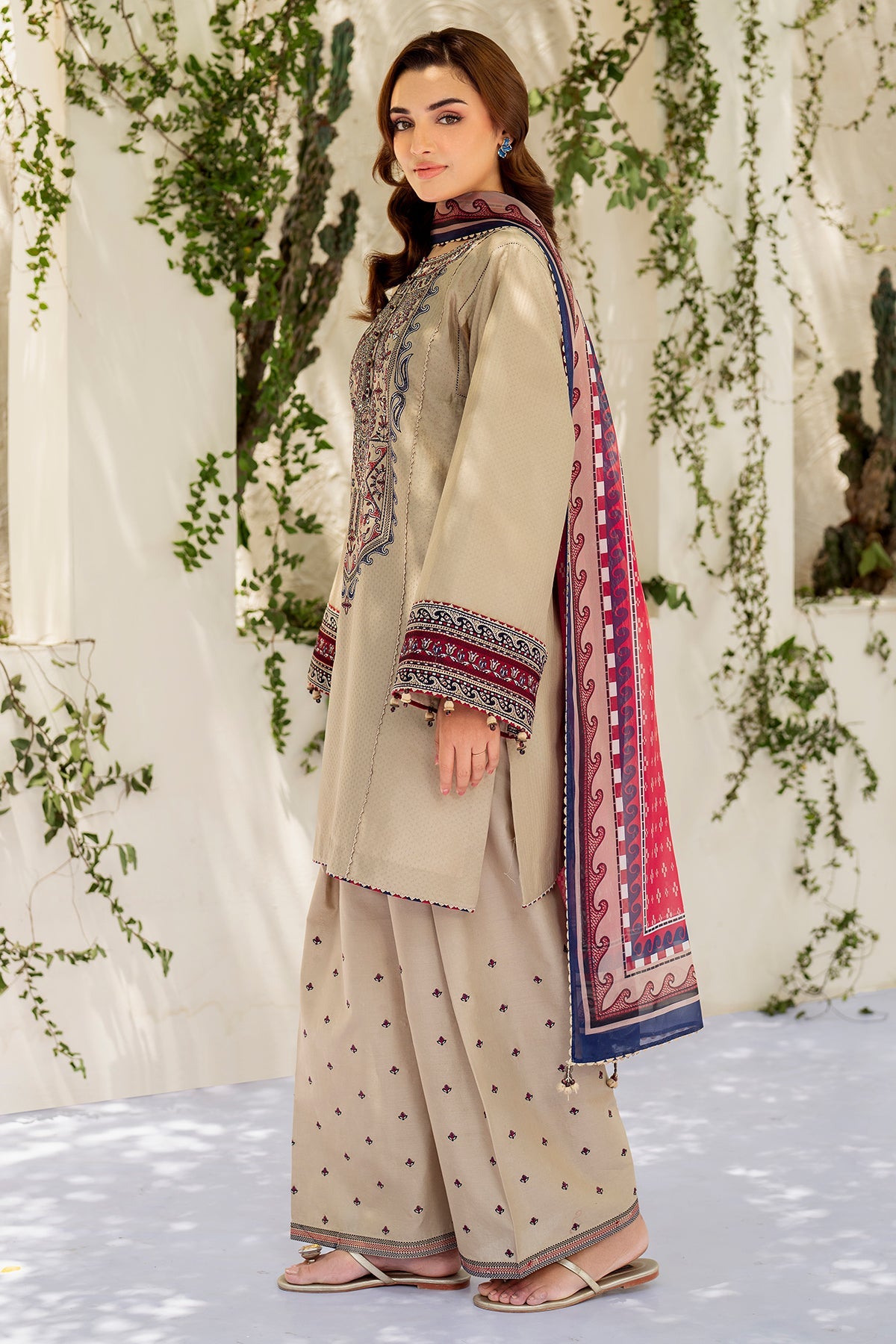 EMBROIDERED LAWN RTW-9202