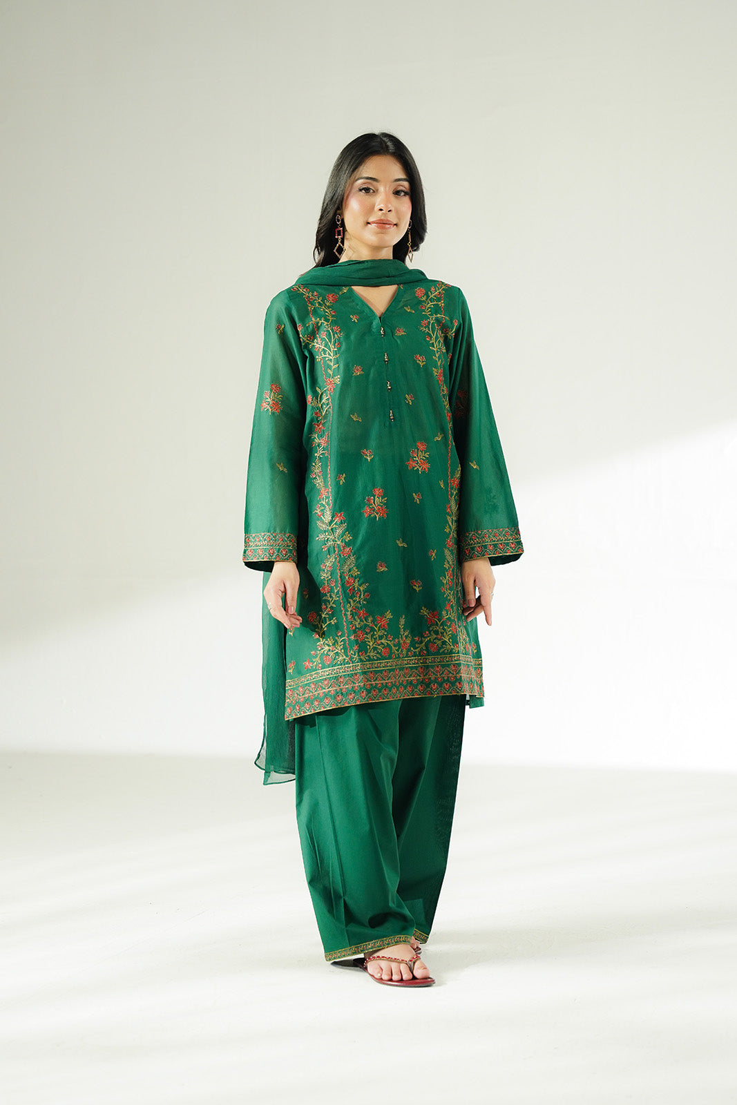 3 Piece Lawn Embroidered (CS0625)