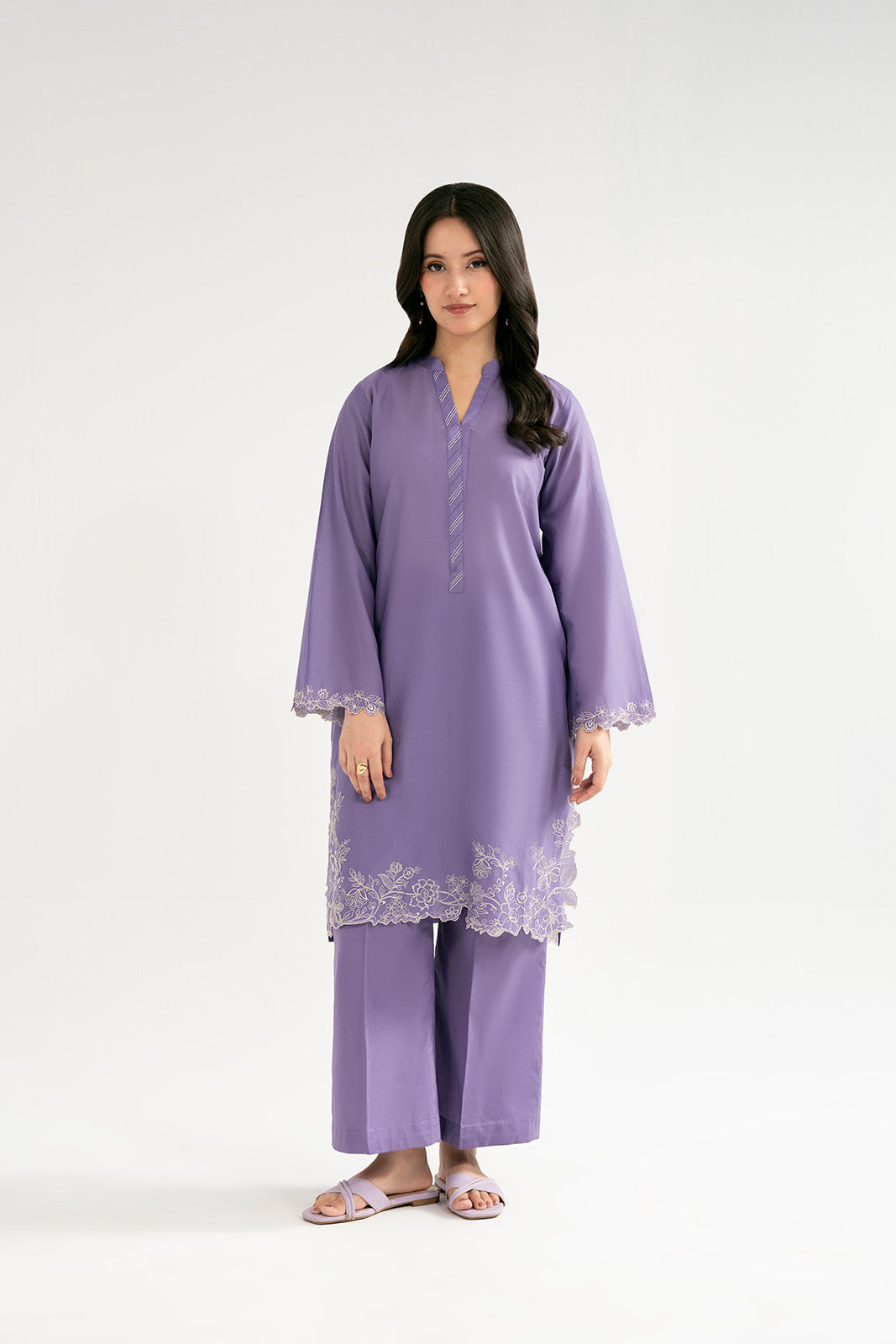 2 Piece Lawn Embroidered Suit (CP0499)