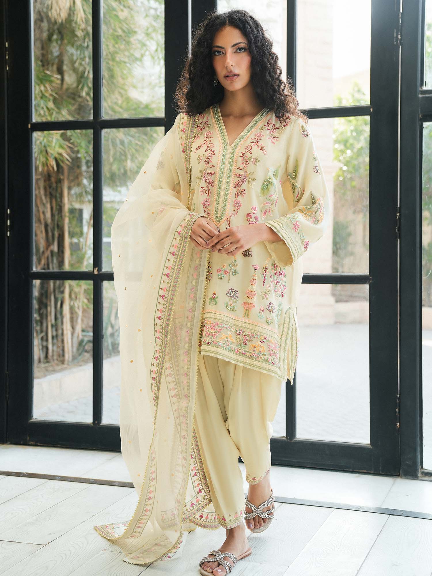 ALISHA, SKINNY SHALWAR & DUPATTAshort-alisha-skinny-shalwar-dupatta
