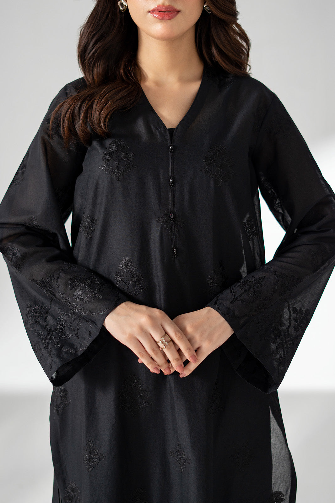 2 Piece Lawn Embroidered Suit (CS0636)