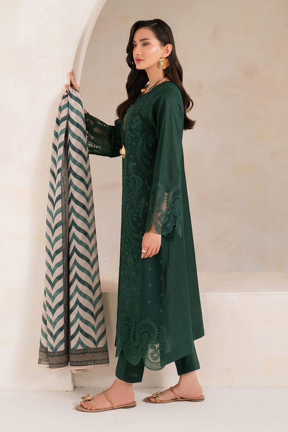 Embroidered Lawn MJ-25-03