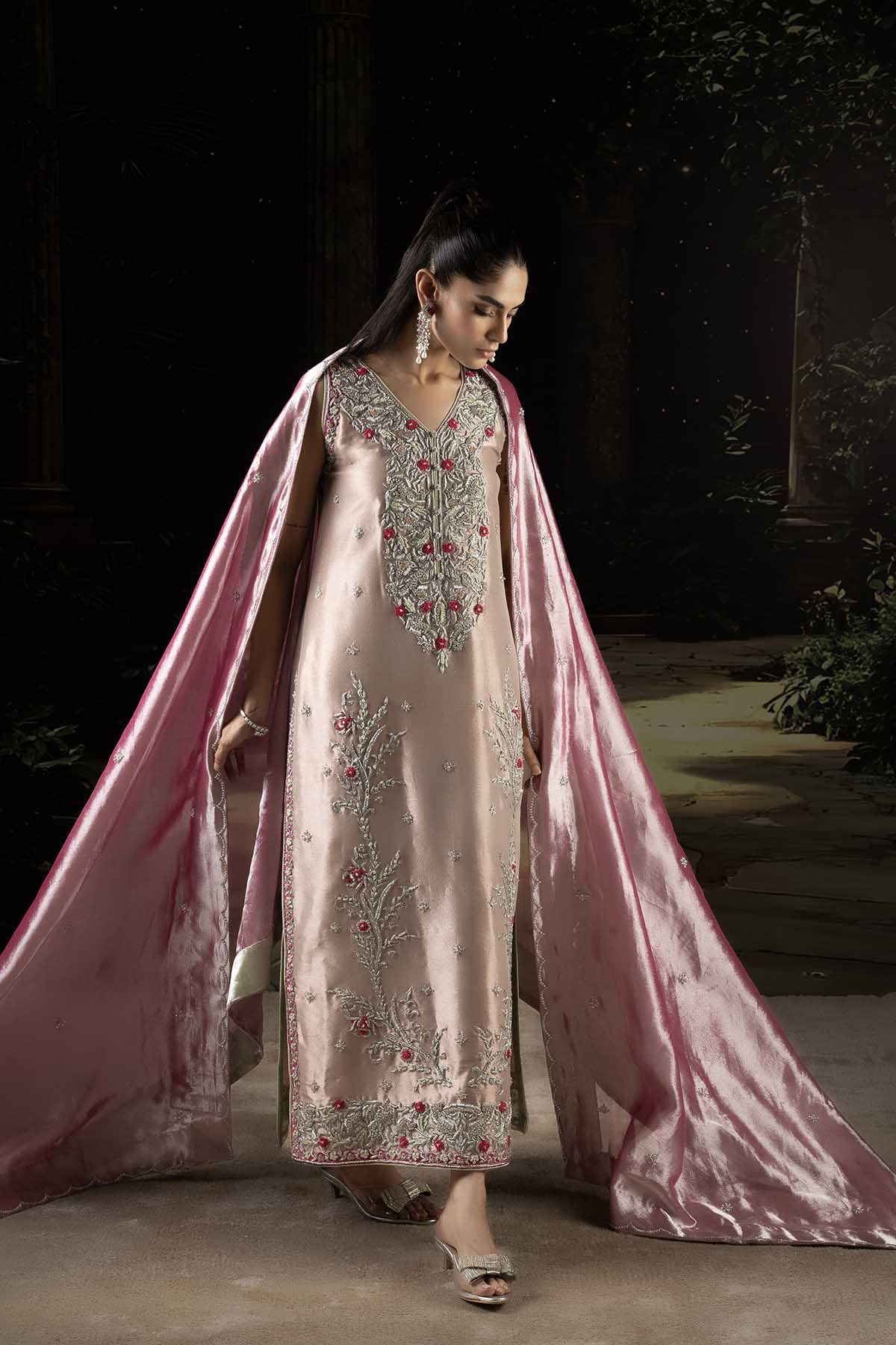 https://ayesha-somaya.com/wp-content/uploads/2025/09/DSC08096-copy.jpg