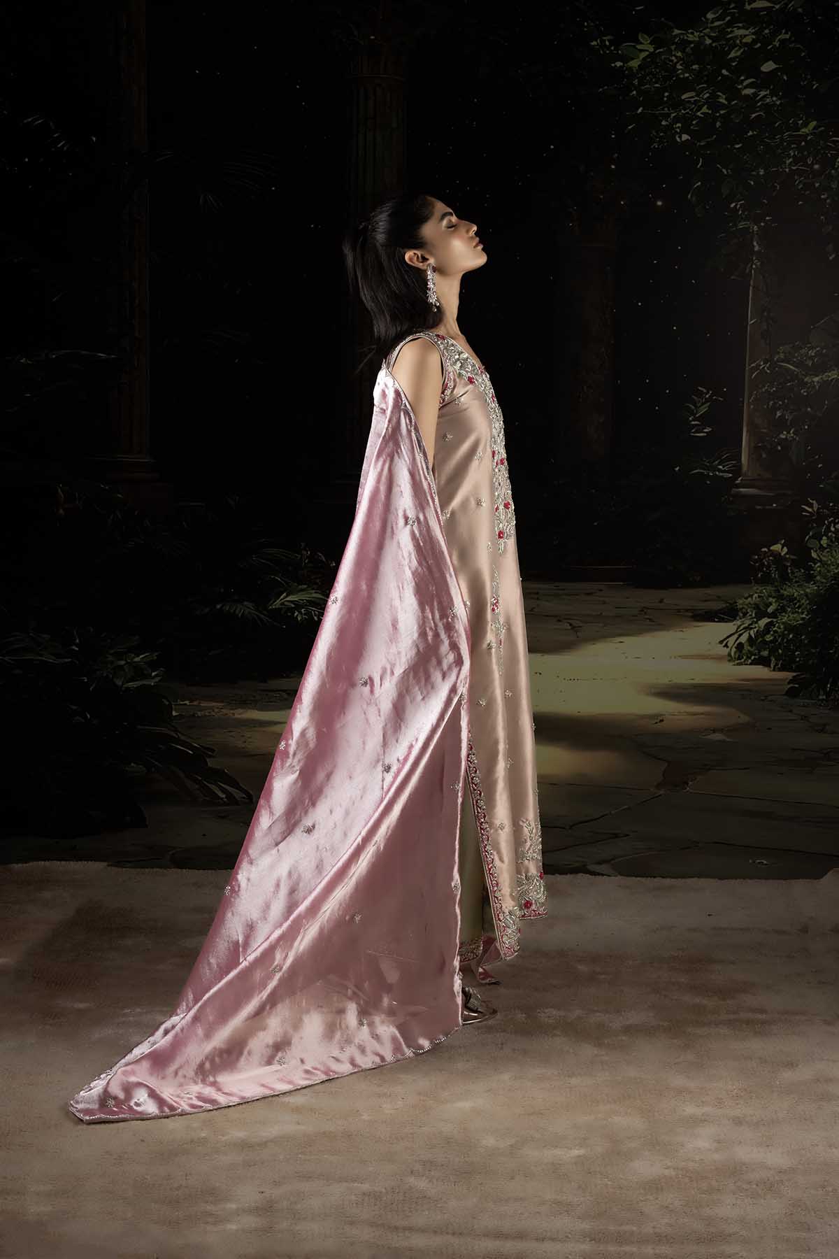 https://ayesha-somaya.com/wp-content/uploads/2025/09/DSC08125-copy.jpg