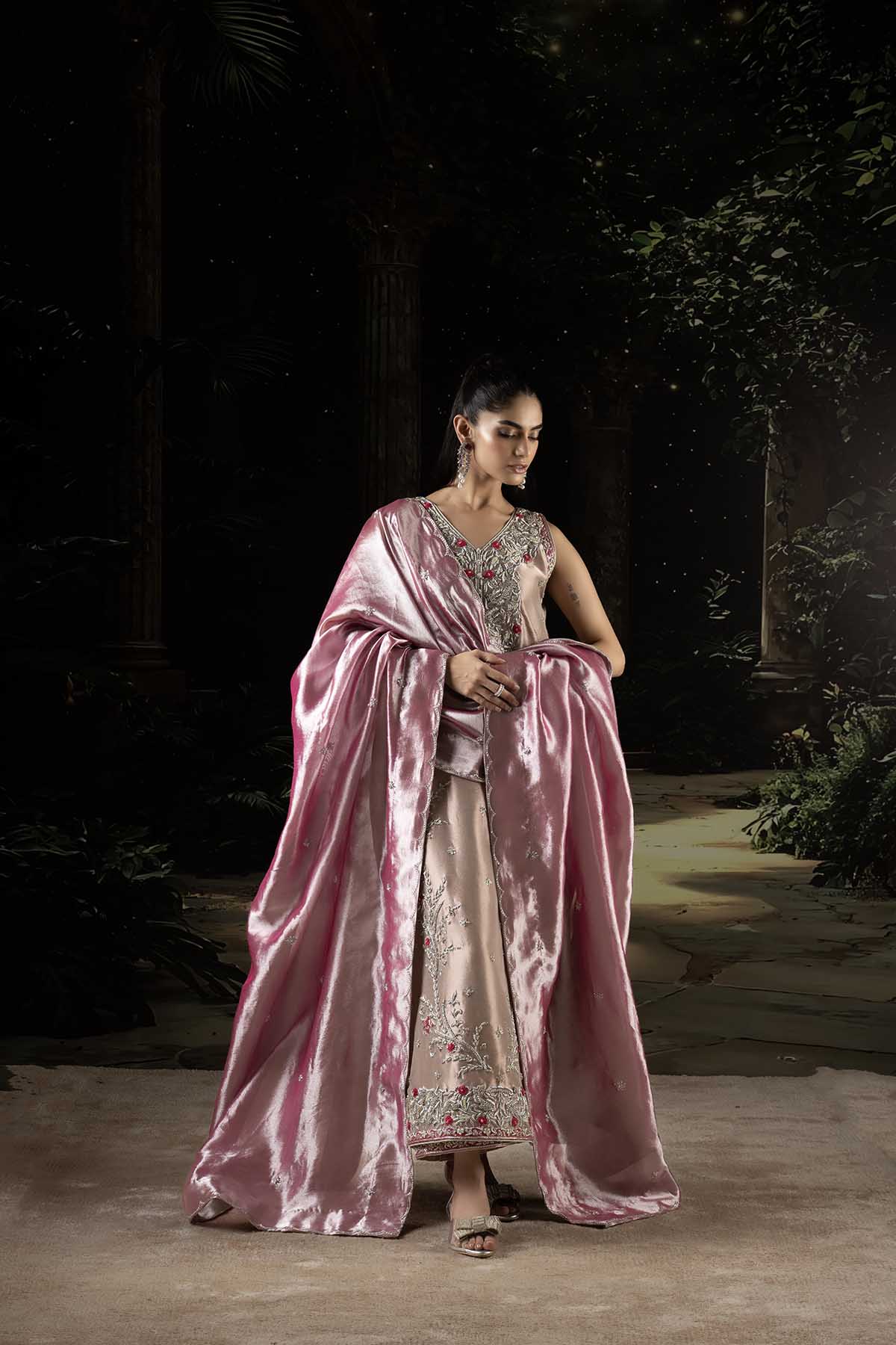https://ayesha-somaya.com/wp-content/uploads/2025/09/DSC08127-copy.jpg