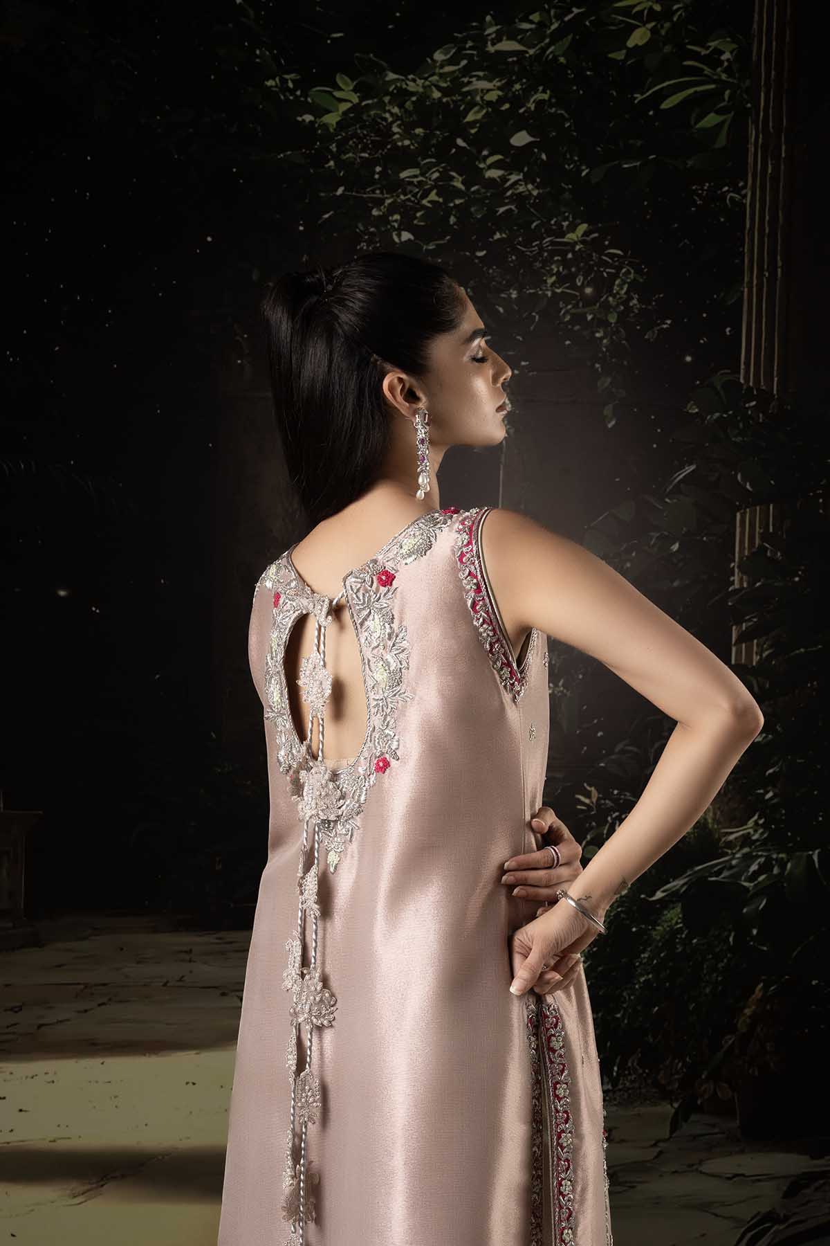 https://ayesha-somaya.com/wp-content/uploads/2025/09/DSC08182-copy.jpg