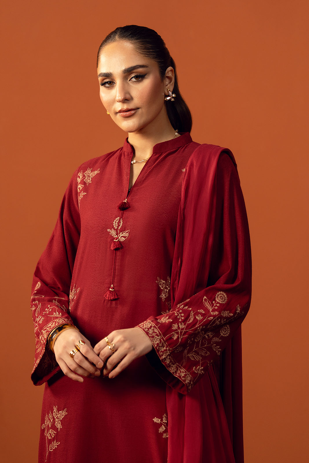 3 Piece Lawn Karandi Embroidered Suit (CP0567)