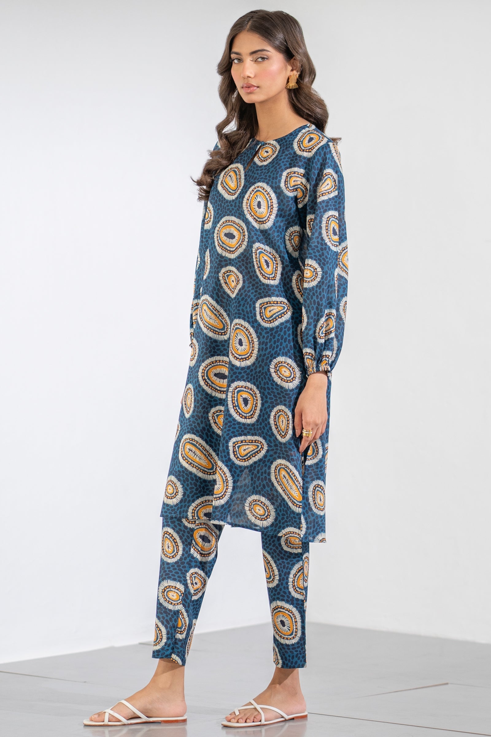 Scattered 2 piece