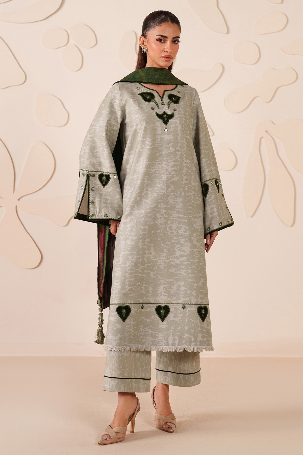 UNSTITCHED WINTER