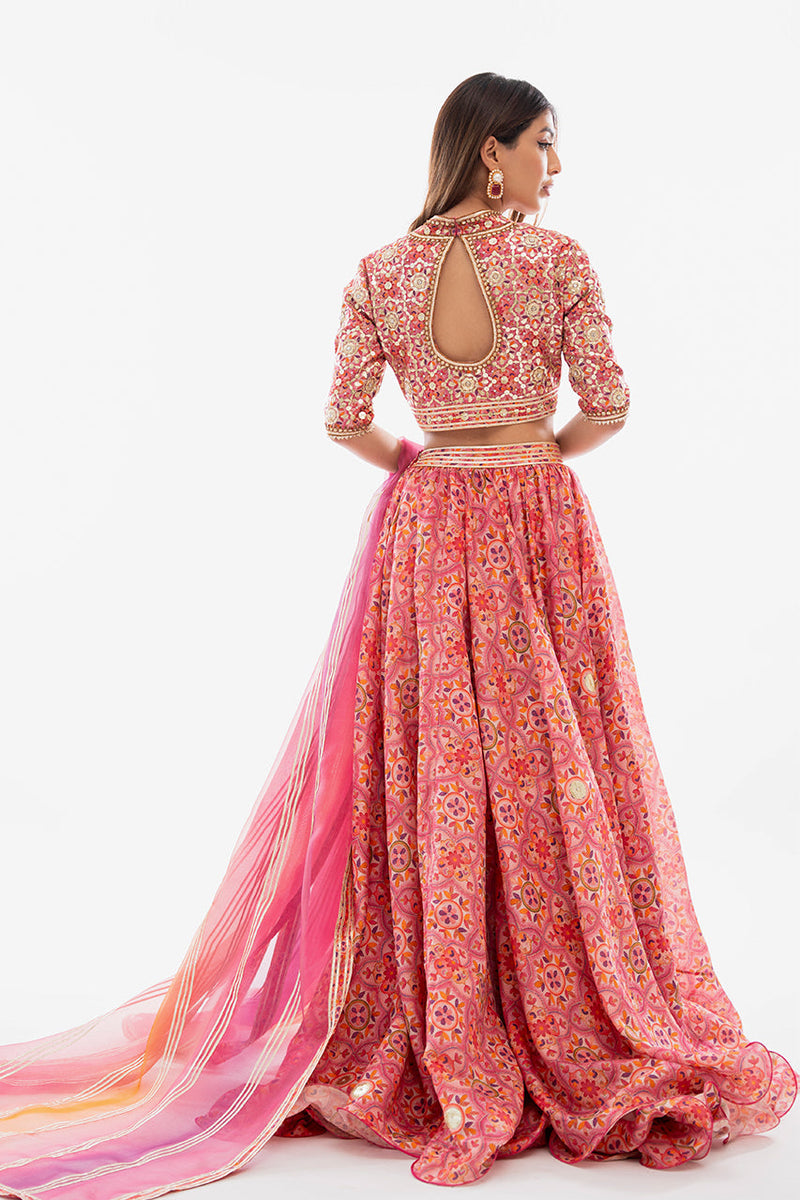 Hareem (B)