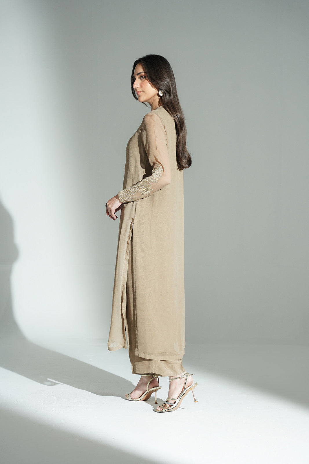 2 Piece Chiffon Embroidered Suit (FL0128)