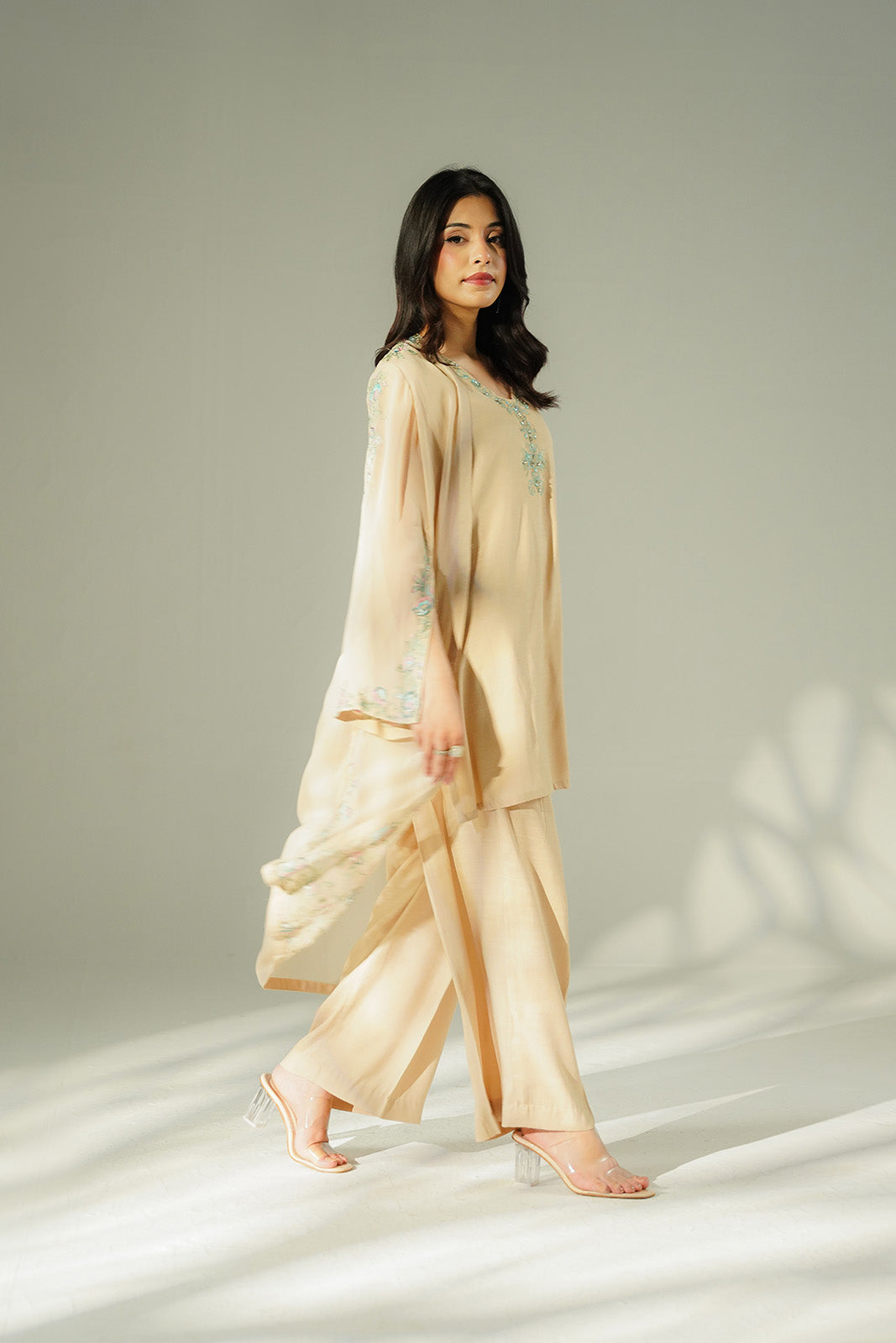 2 Piece Chiffon Embroidered Suit (FL0217)