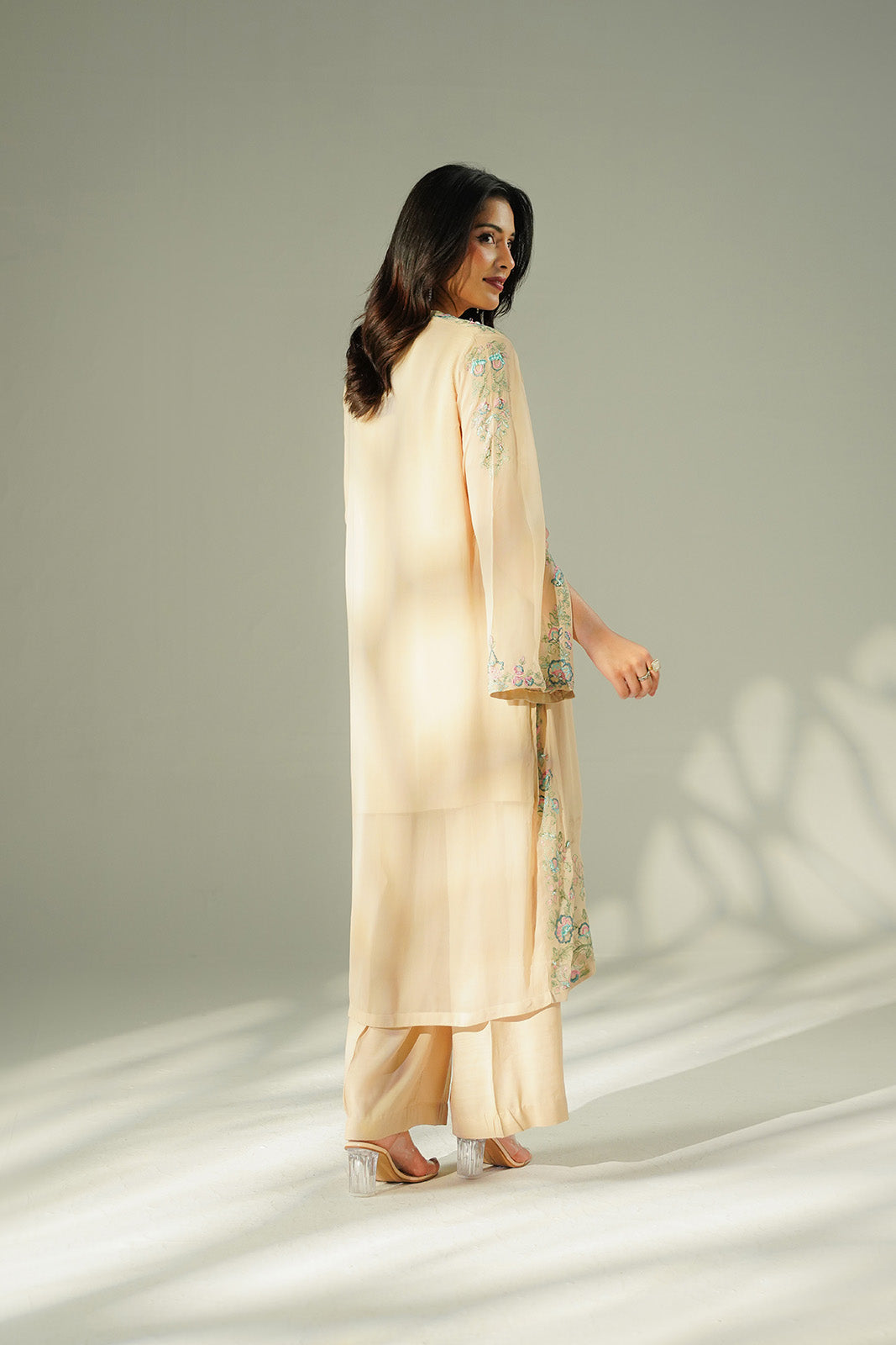 2 Piece Chiffon Embroidered Suit (FL0217)