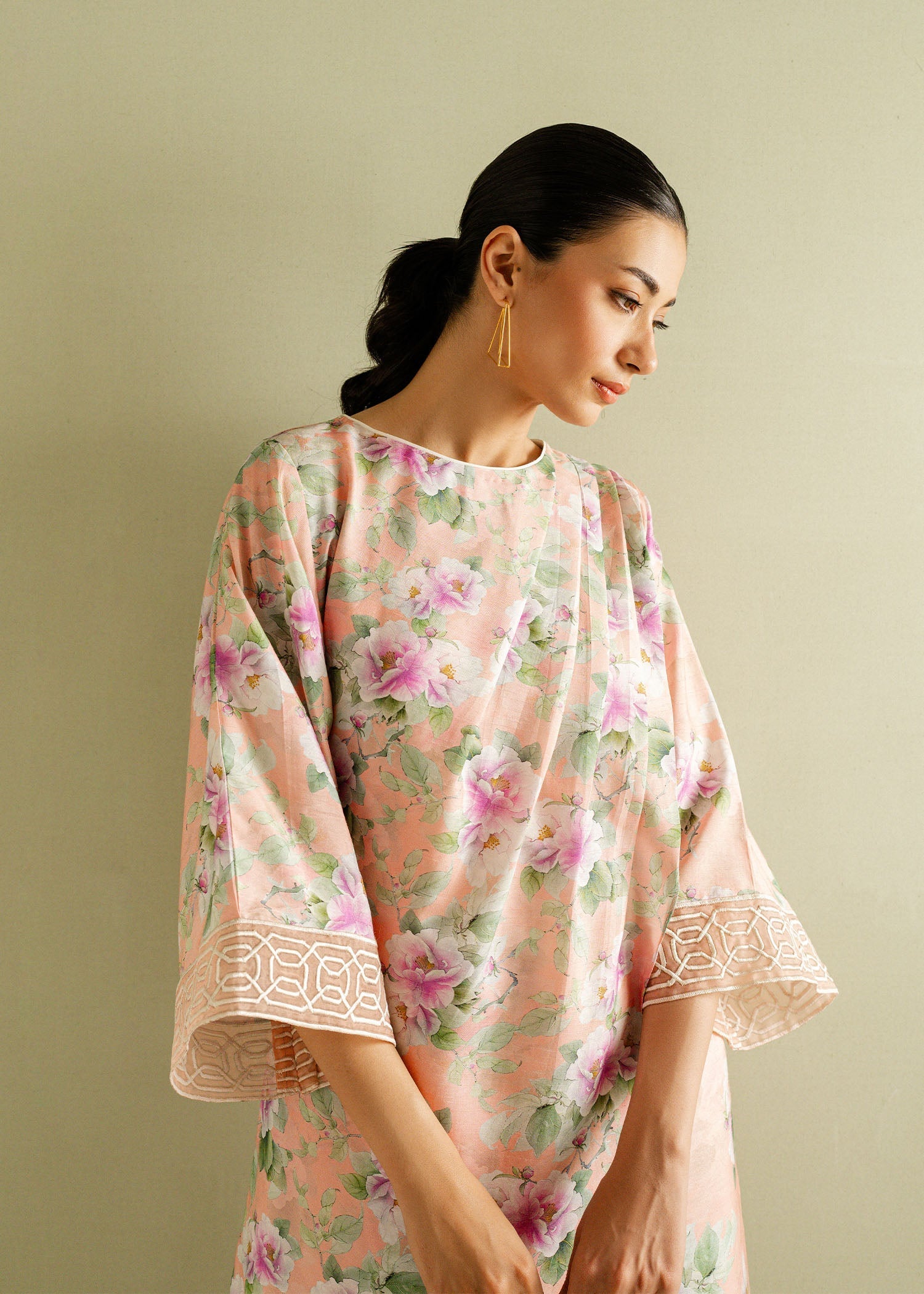https://cdn.shopify.com/s/files/1/0598/1824/6317/files/DSC09156_1c84a210-37f7-45b4-bacc-f5ed0d0cb08c.jpg?v=1776434462