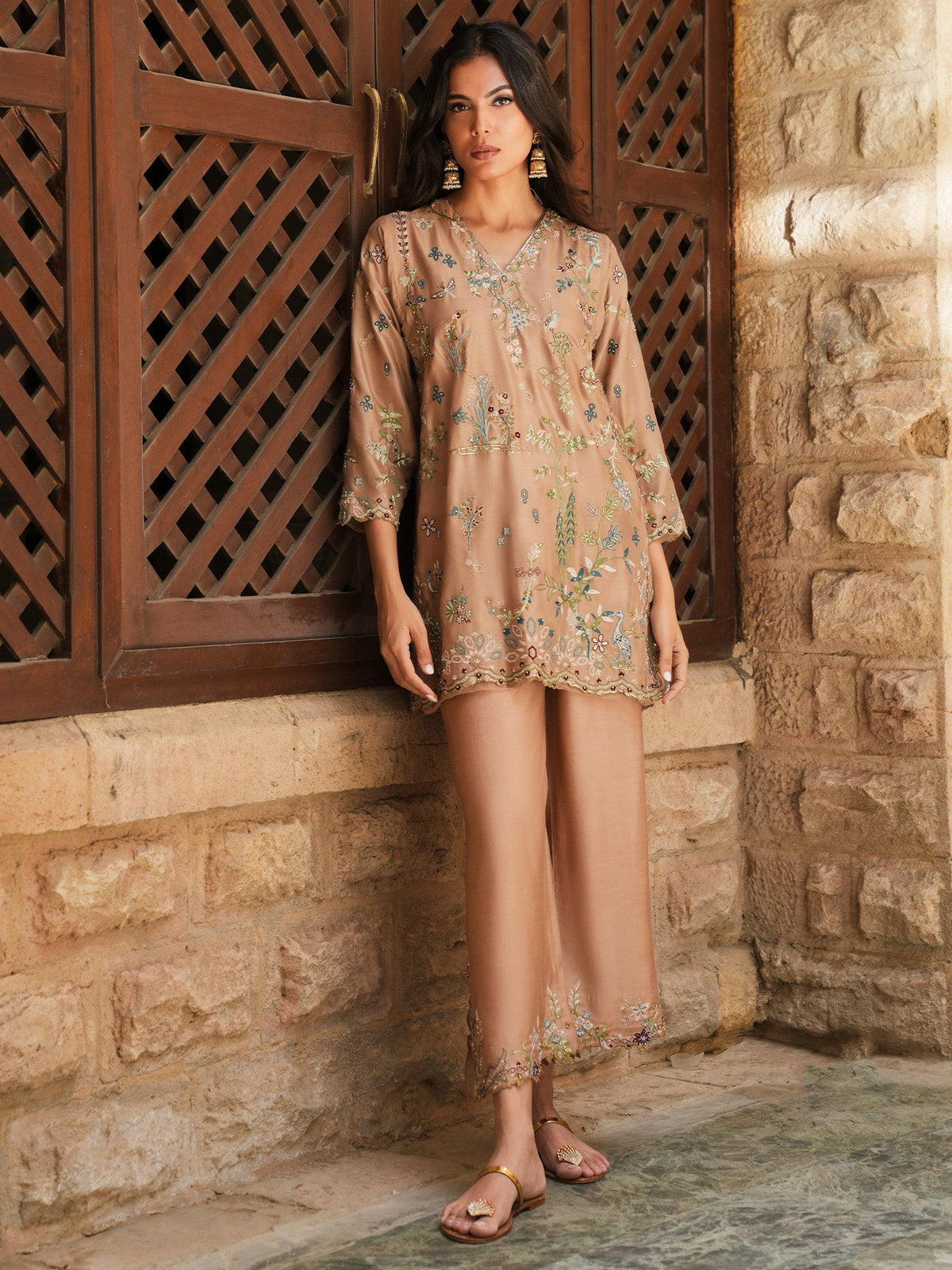 Raya & Izaar - PF26-SS26AMB2OWKP001