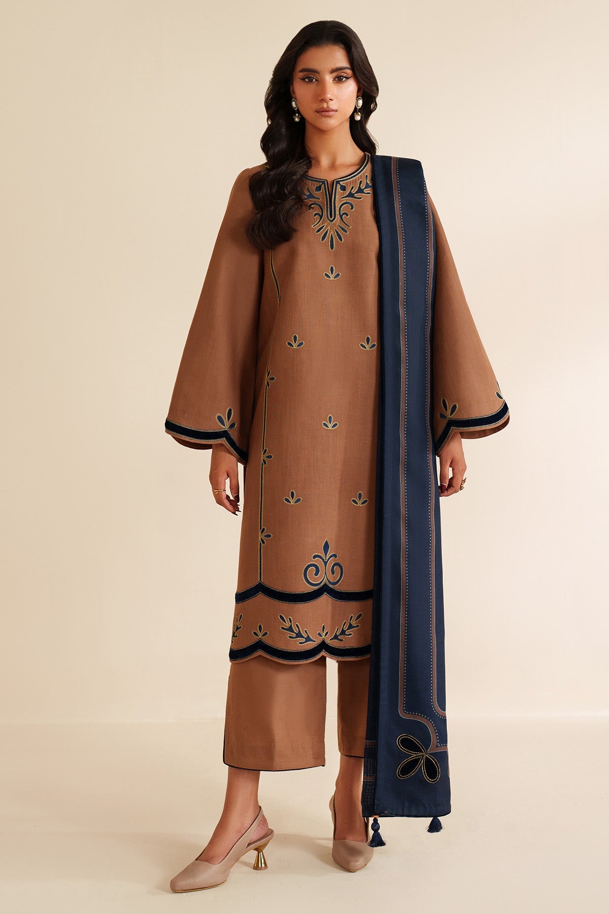 Embroidered Khaddar Uw-0214