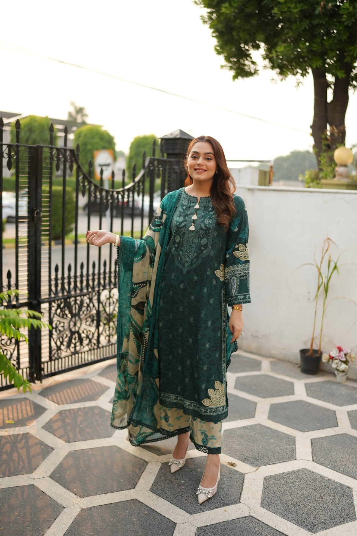 Aneelas Viscose Print Emb 3pc Chiffon Duppata [VC-26-15-B] [Dispatch Time 2.5 Months]