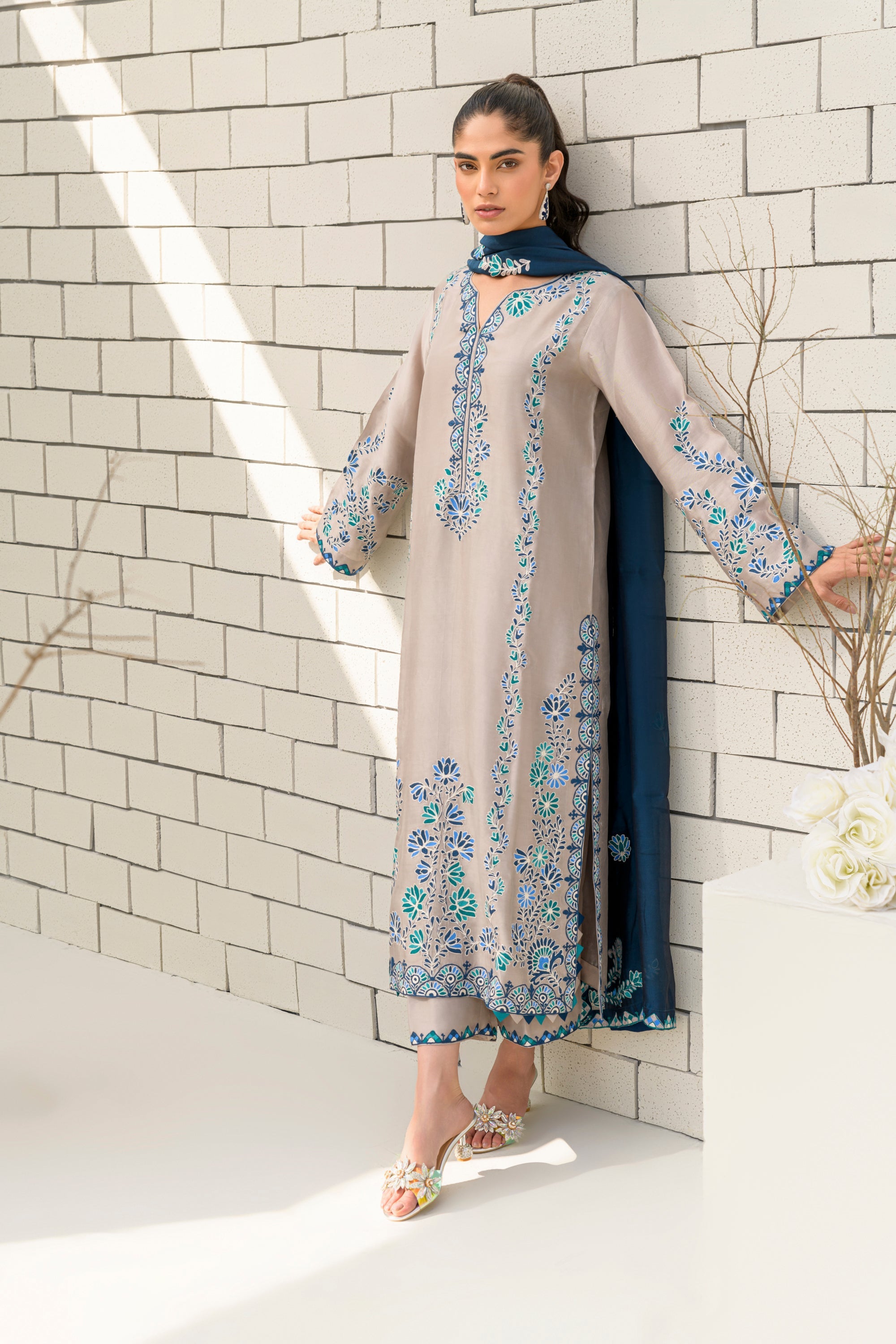 3 Piece - Embroidered Lawn Suit