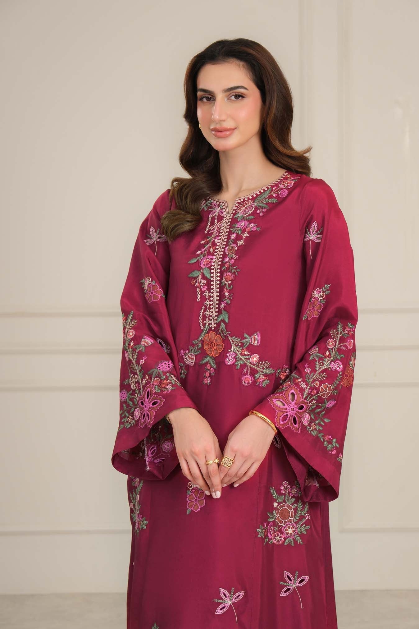 D4 - Garnet Red Kaftan