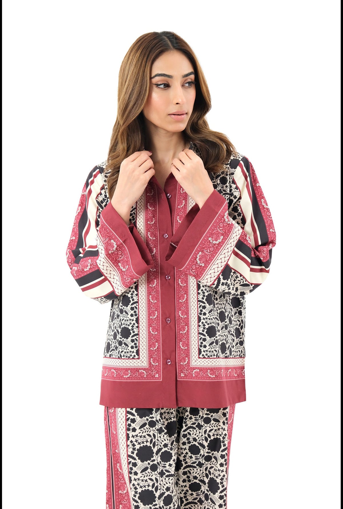 D5 - White Kaftan