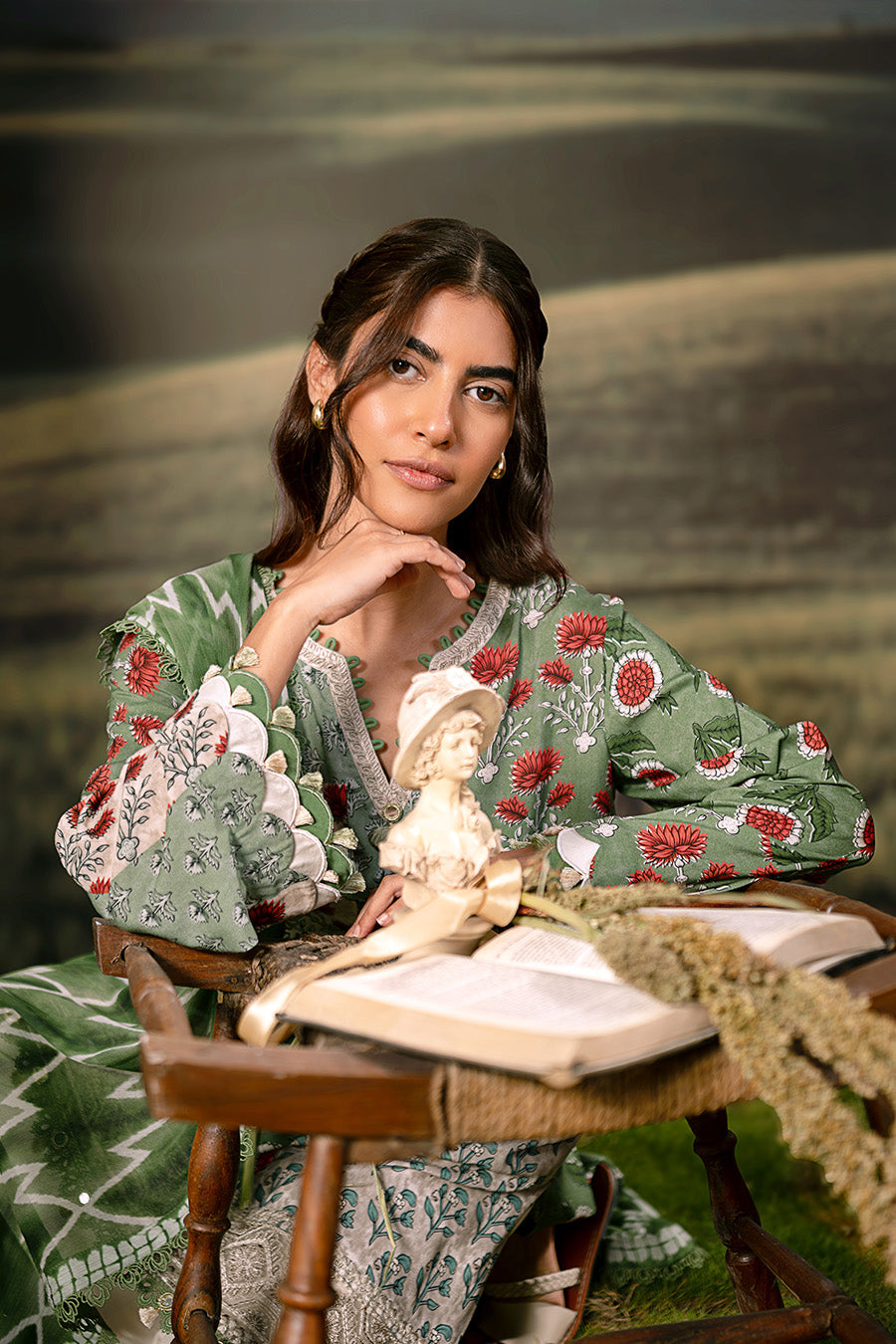 3 Pc Unstitched Embroidered Arabic Lawn Suit | MB-PFUS25-02B