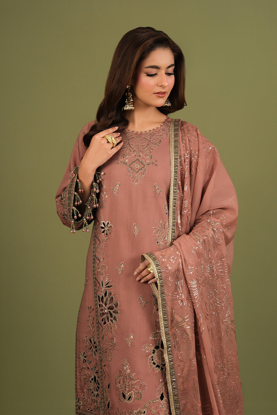 Alizeh – Vesper Style