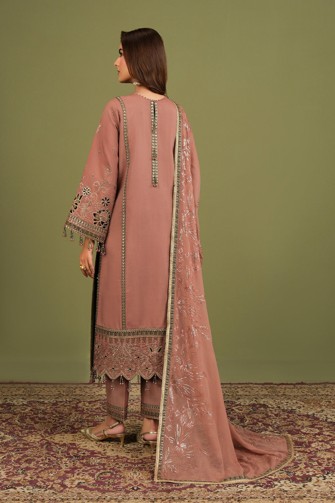 Alizeh – Vesper Style