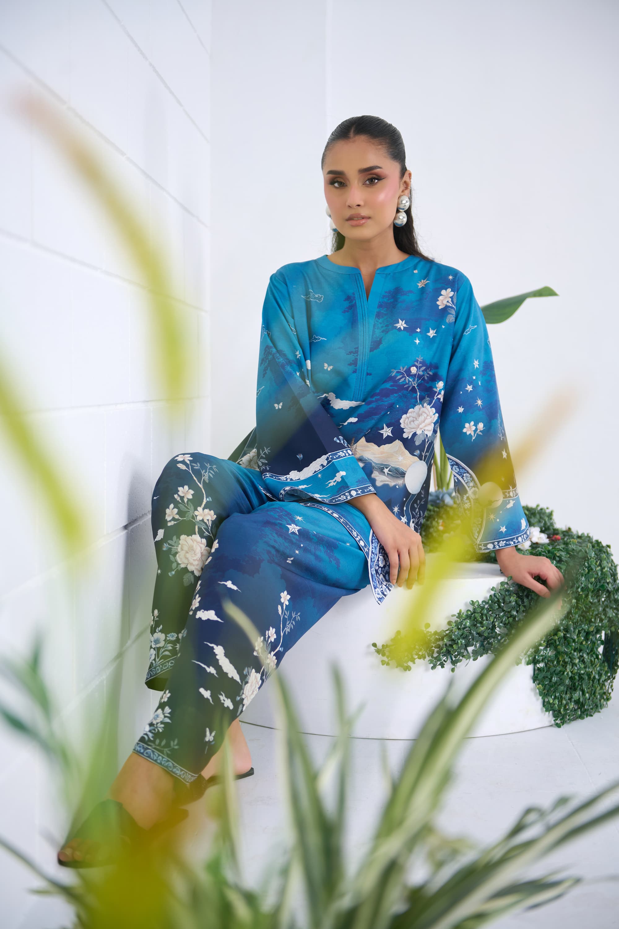 Monday Blues 2-Piece