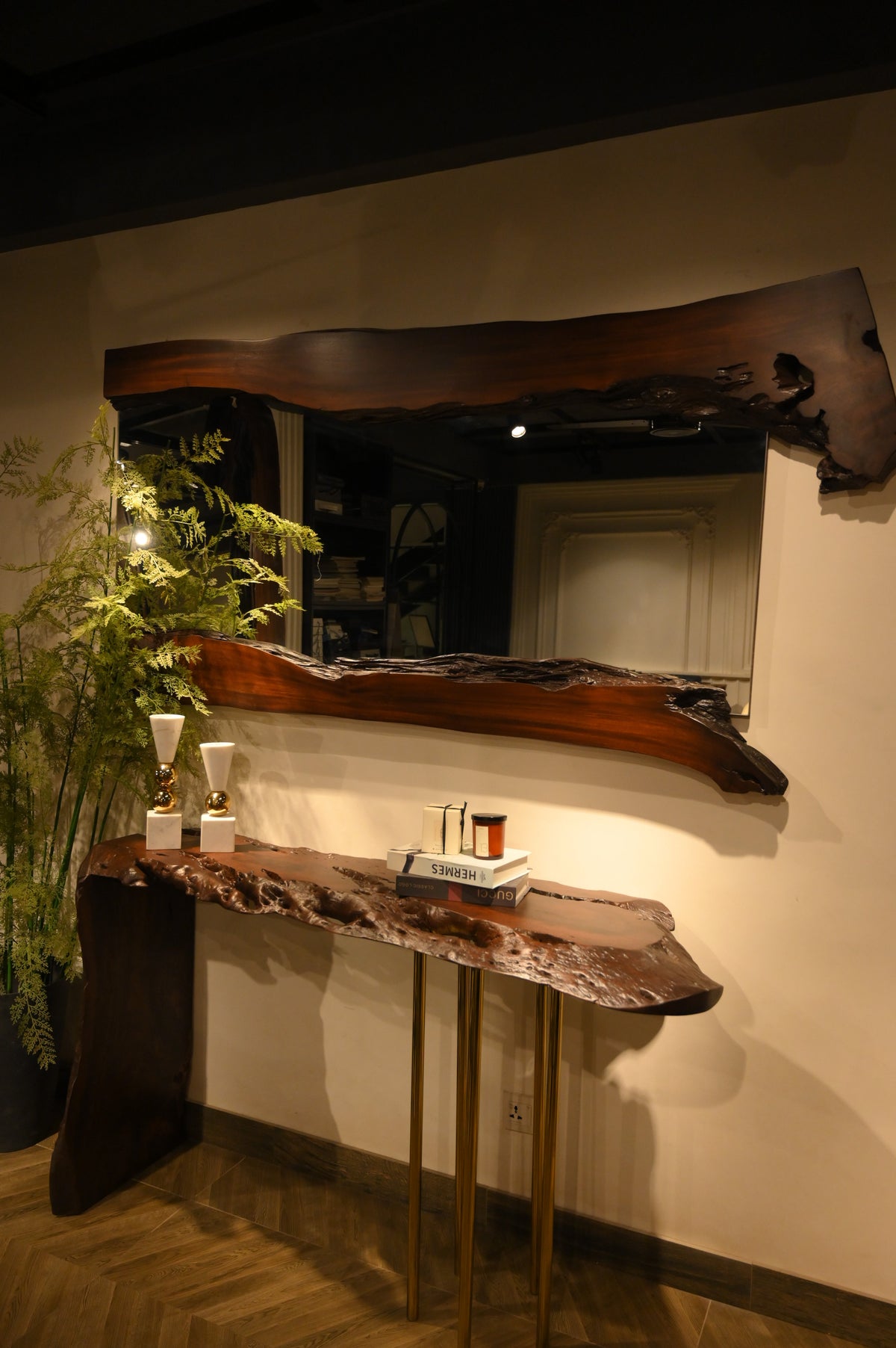 Live Edge Mirror Cyra