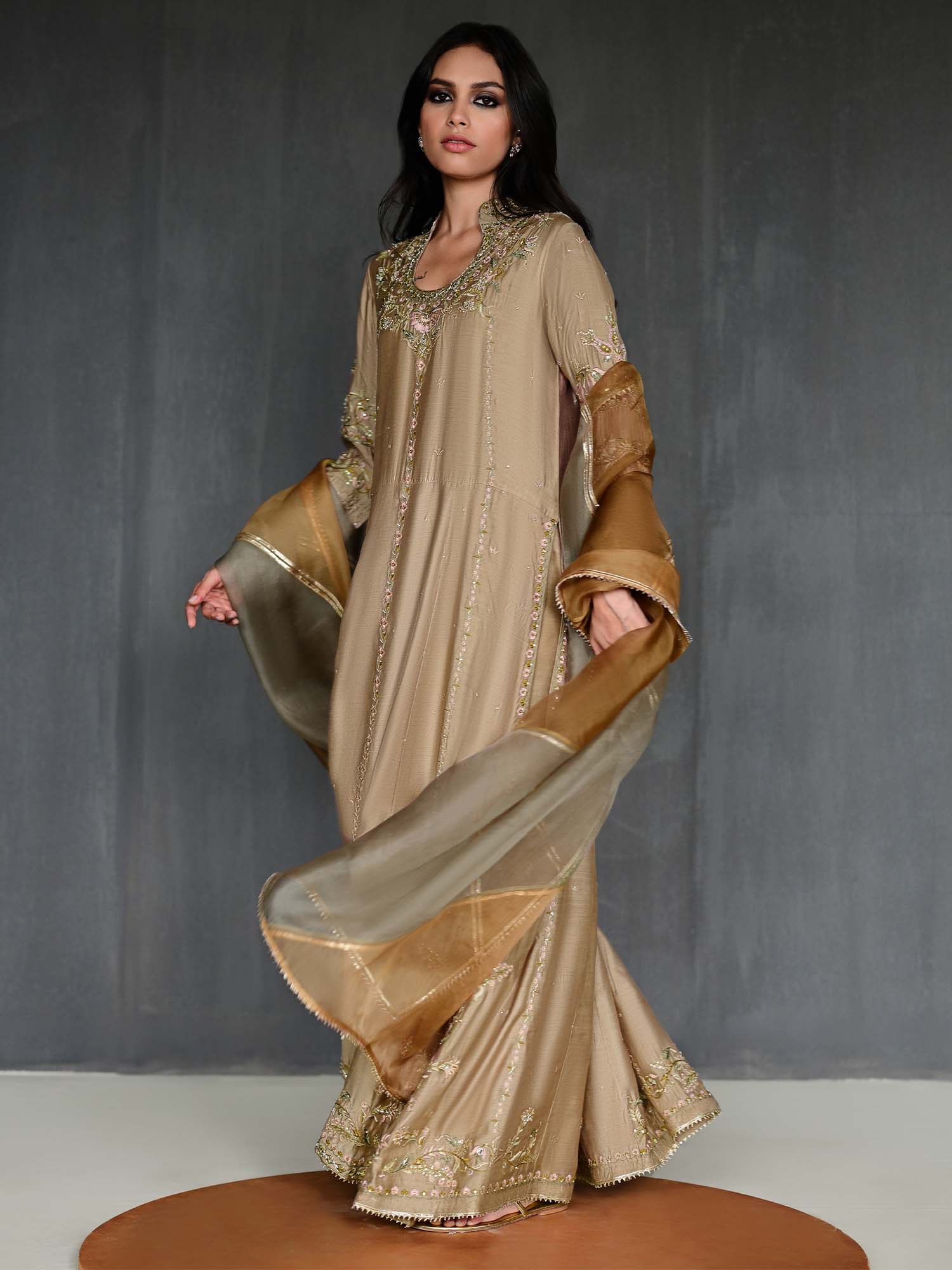 DROP WAIST, IZAAR & DUPATTAdrop-waist-izaar-dupatta