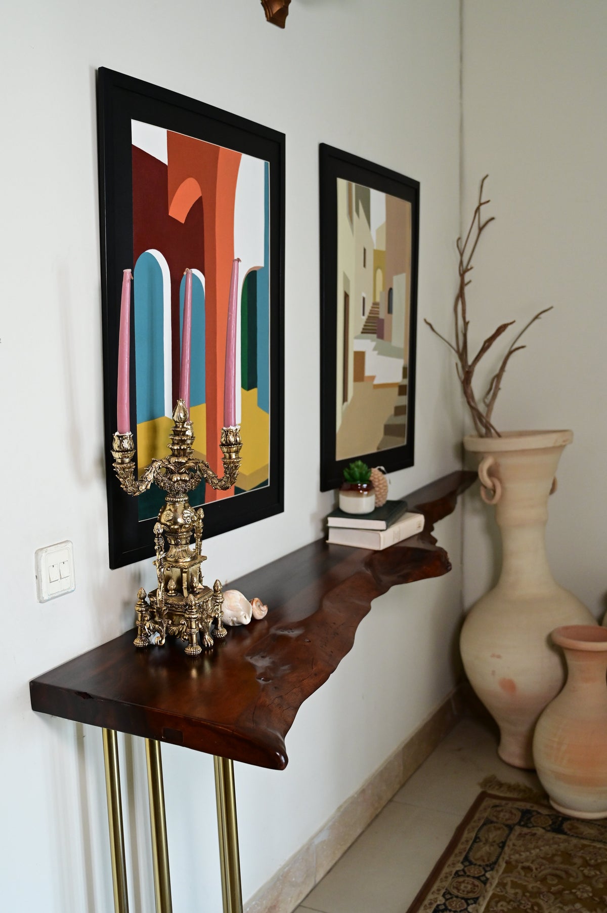 Hanging Console 2102