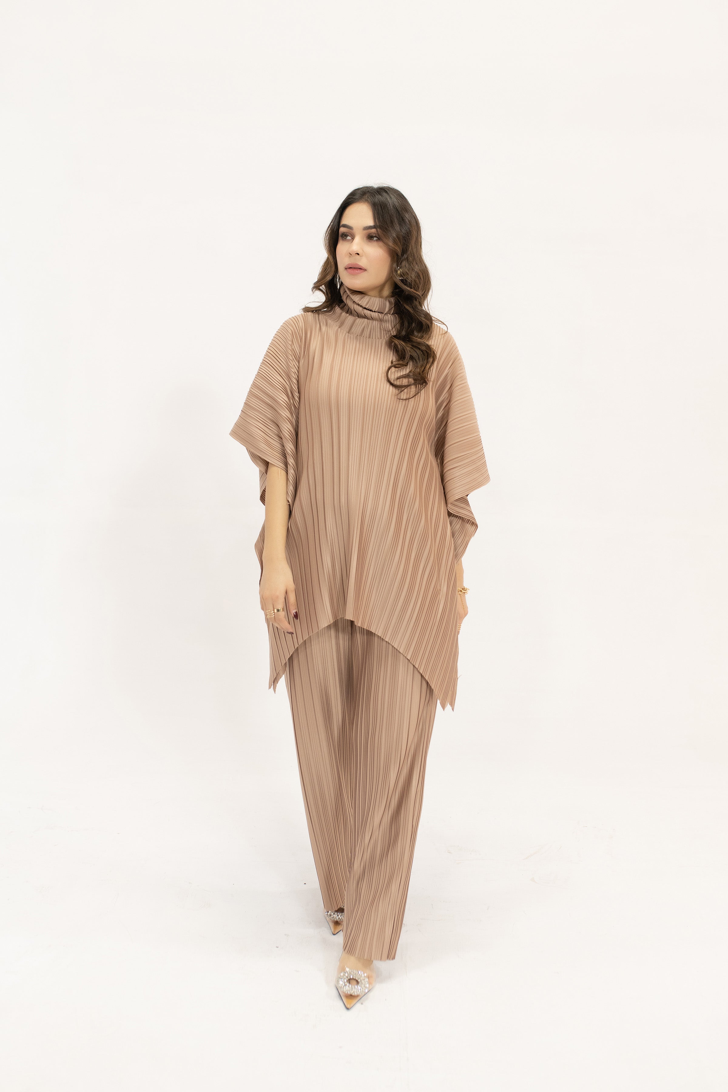 Sevda Beige Pleated Suit