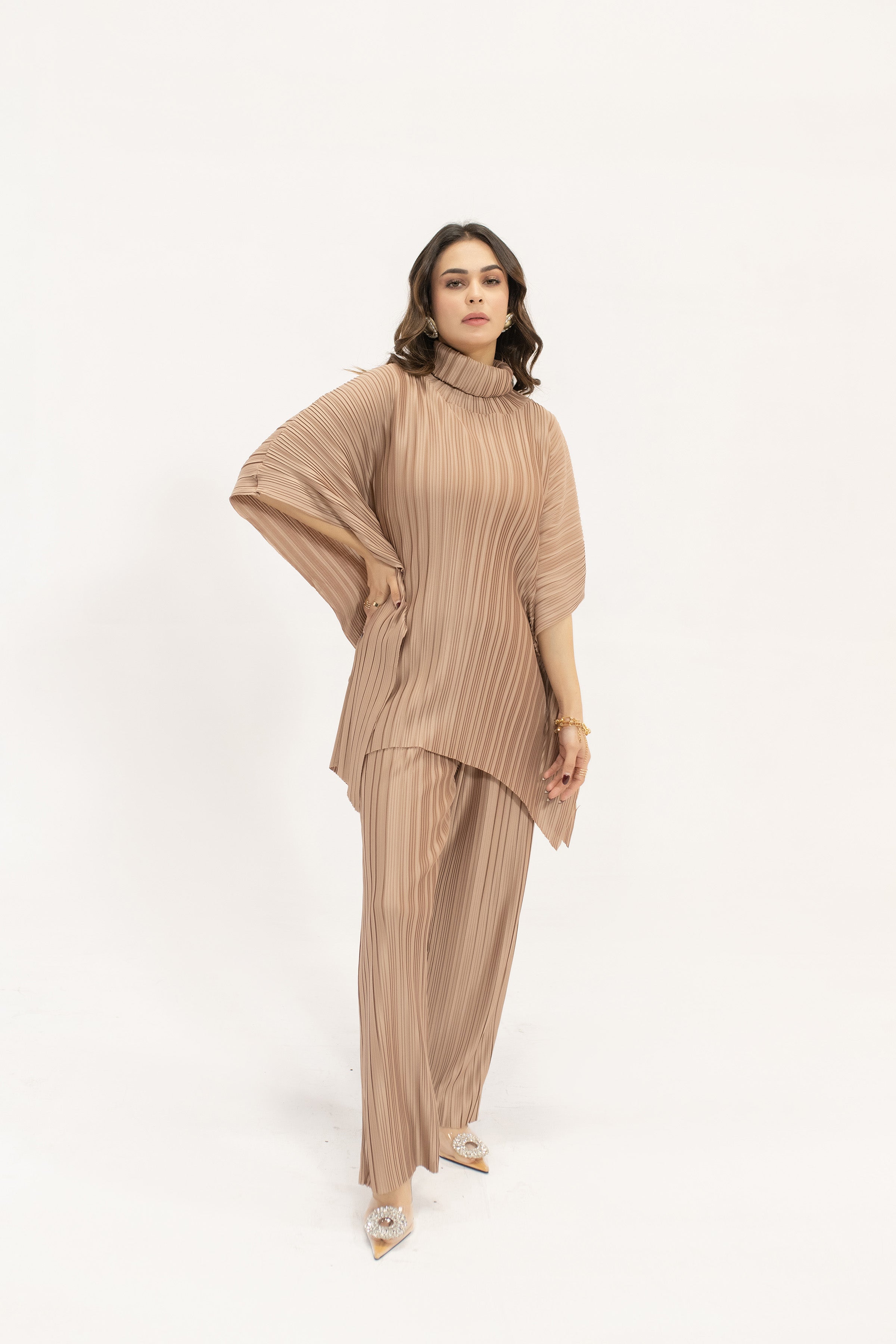 Sevda Beige Pleated Suit